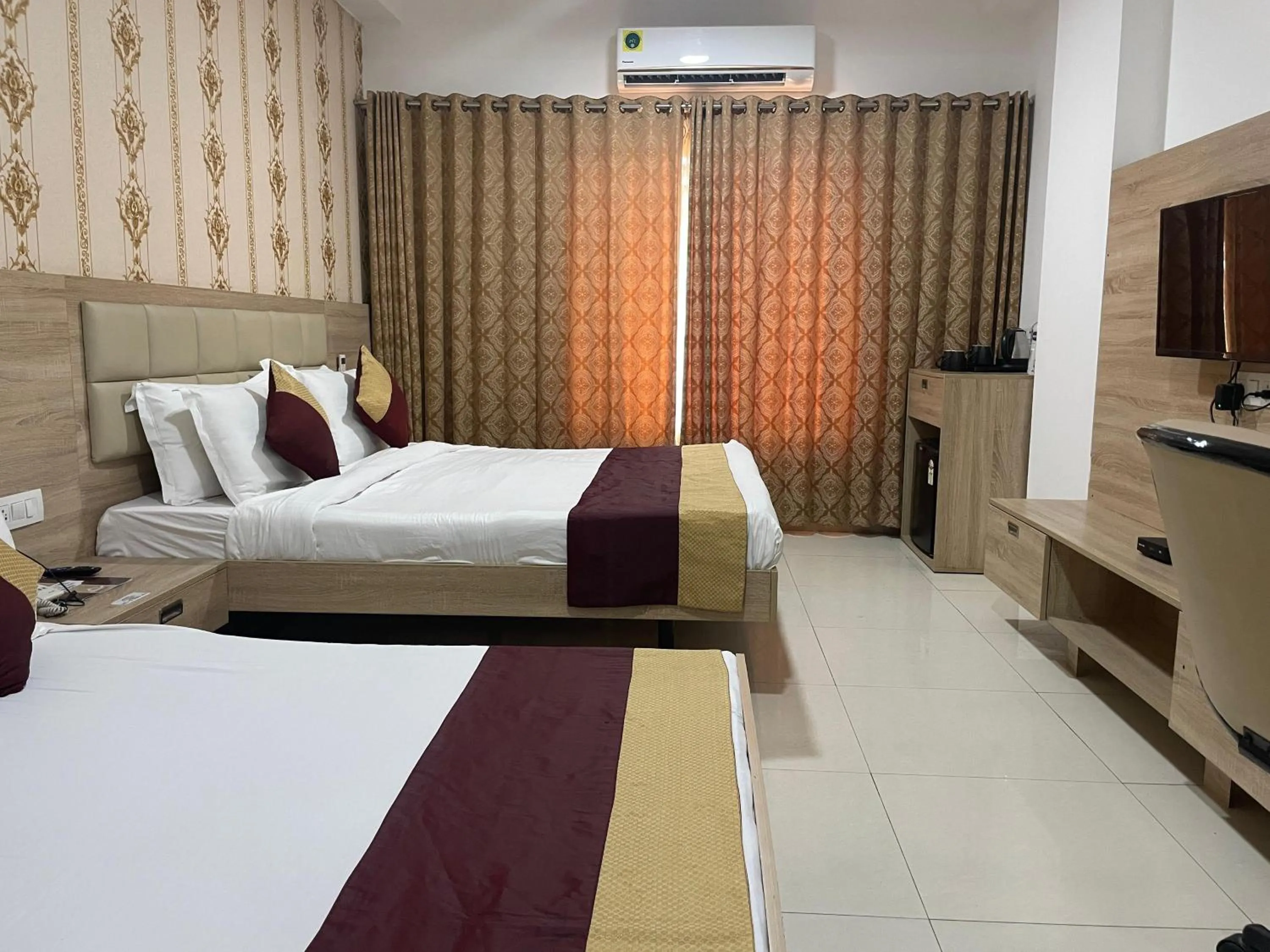 Bedroom, Bed in Hotel Seth Murlidhar Seva Sadan-Near Prem Mandir