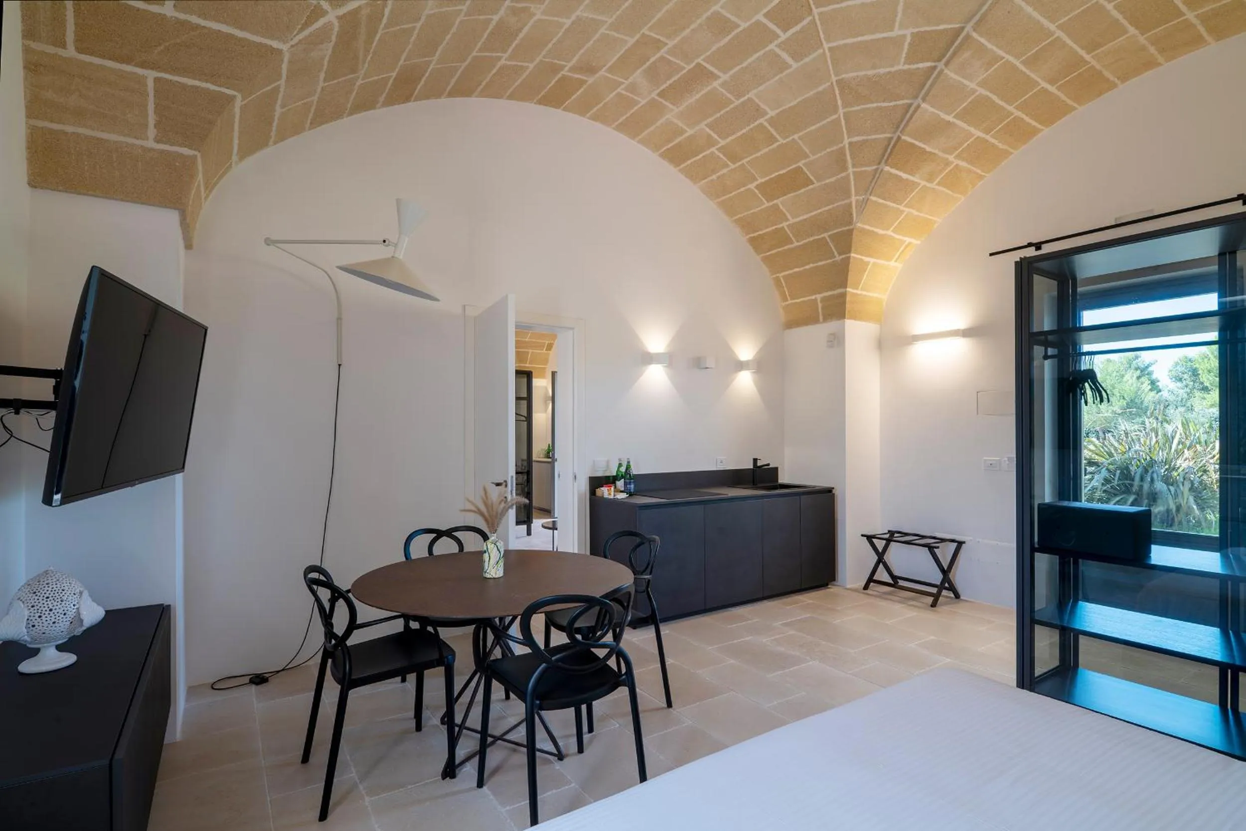 Kitchen or kitchenette, Bed in Torre Assunta Masseria