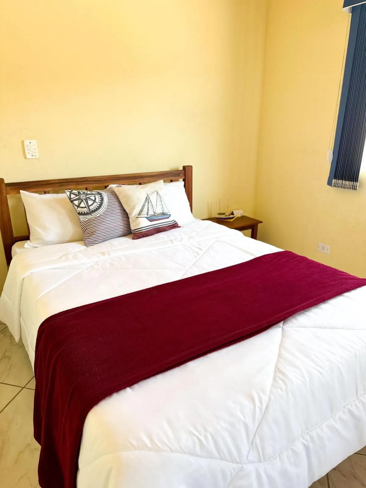 Bed in Pousada Antares de Paraty