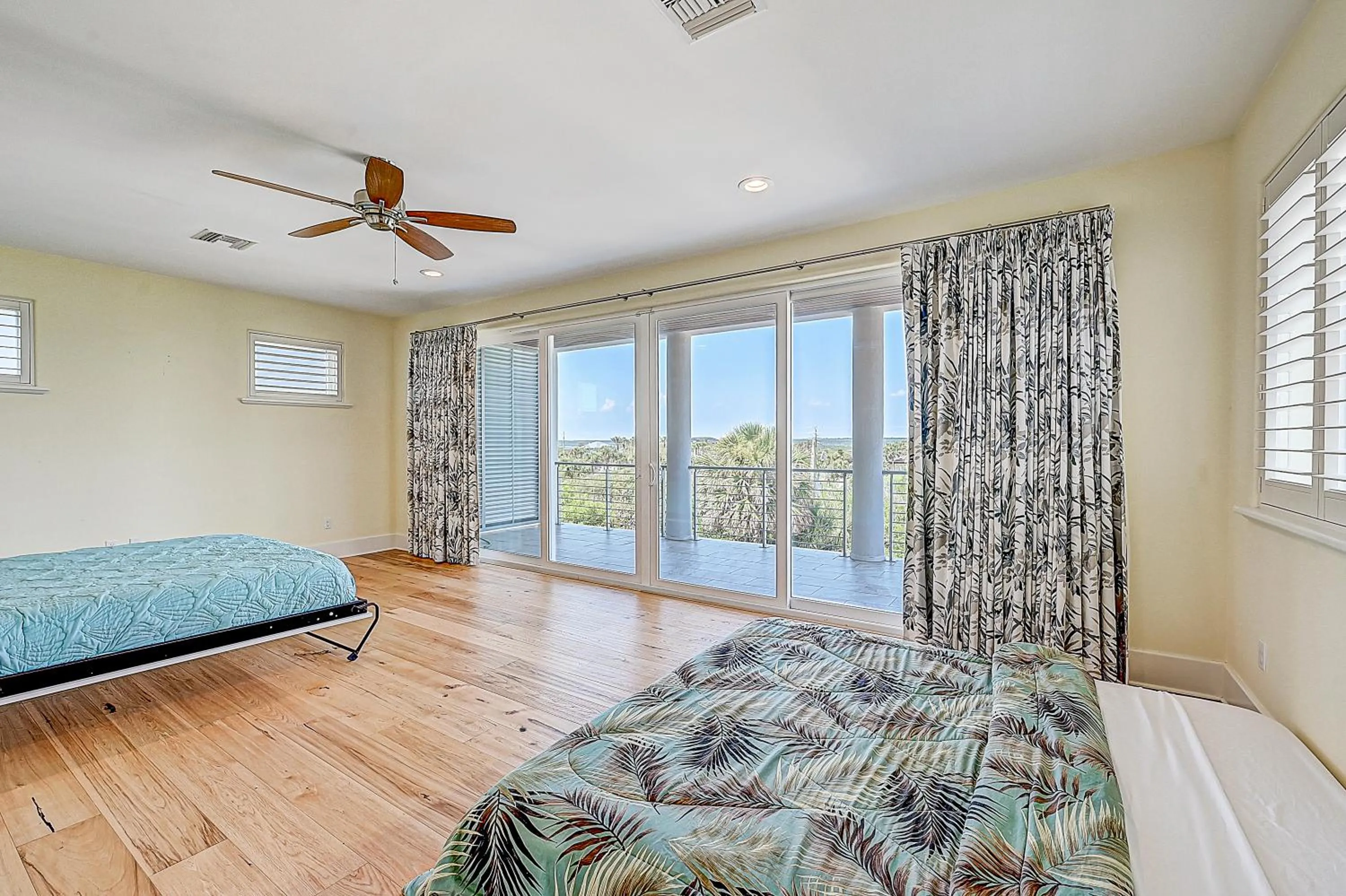 Other, Bed in Ocean Paradise