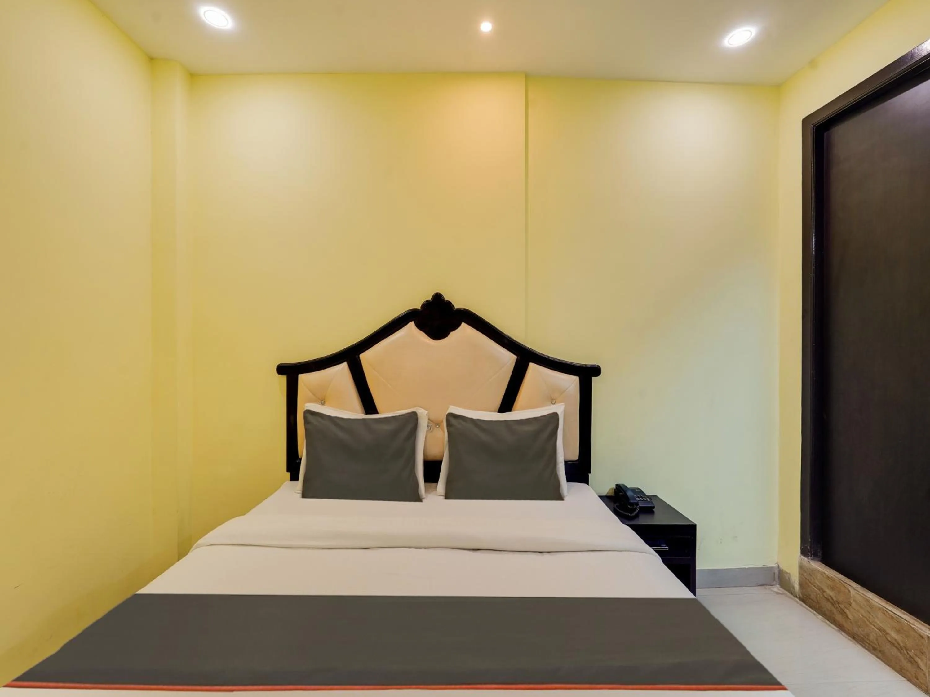 Bedroom, Bed in Al Noor Residency Business Class Hotel