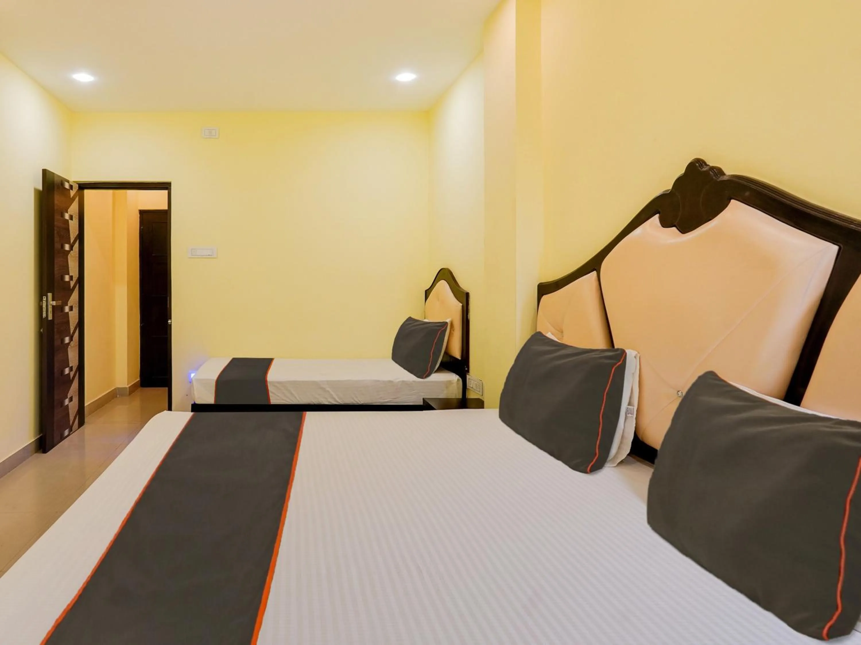 Bedroom, Bed in Al Noor Residency Business Class Hotel