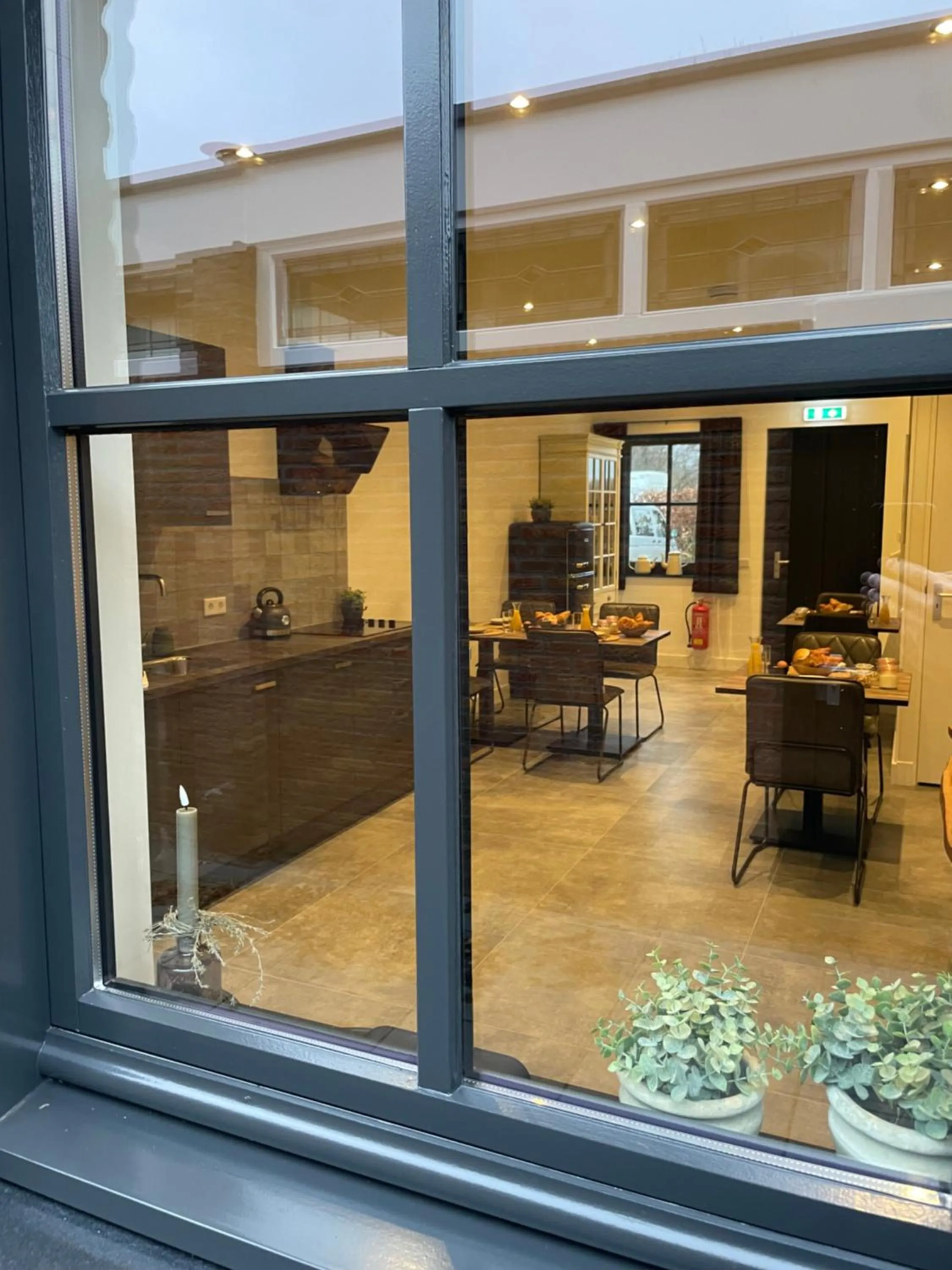 Dining area in B en B Stipdonk