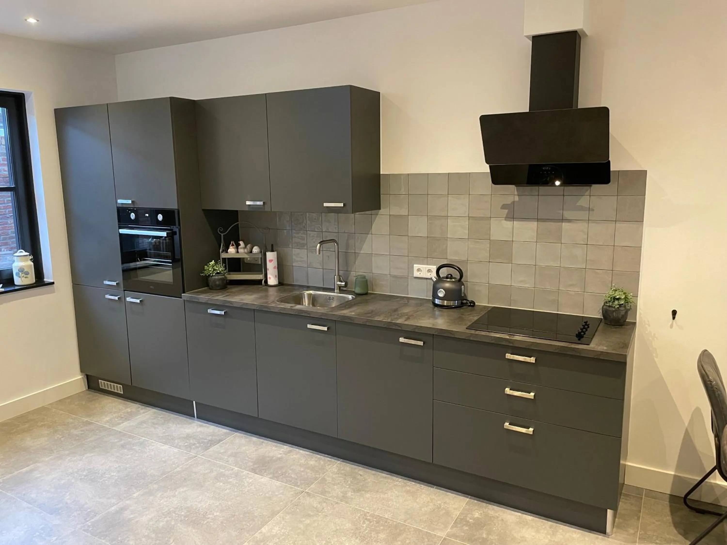 Coffee/tea facilities, Kitchen/Kitchenette in B en B Stipdonk