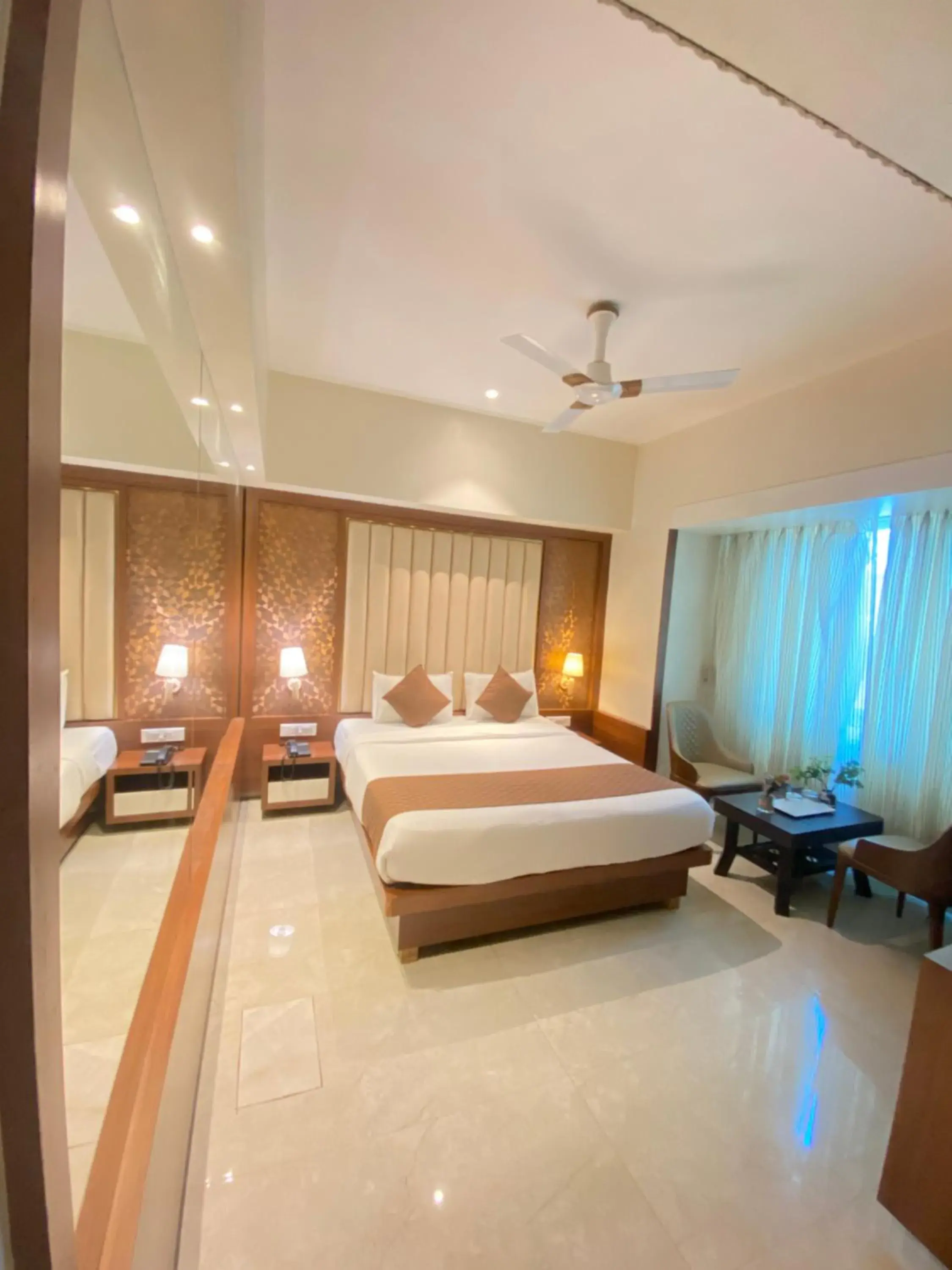 Suite in Hotel Czar Inn - Vashi Navi Mumbai Suite in Hotel Czar Inn - Vashi Navi Mumbai