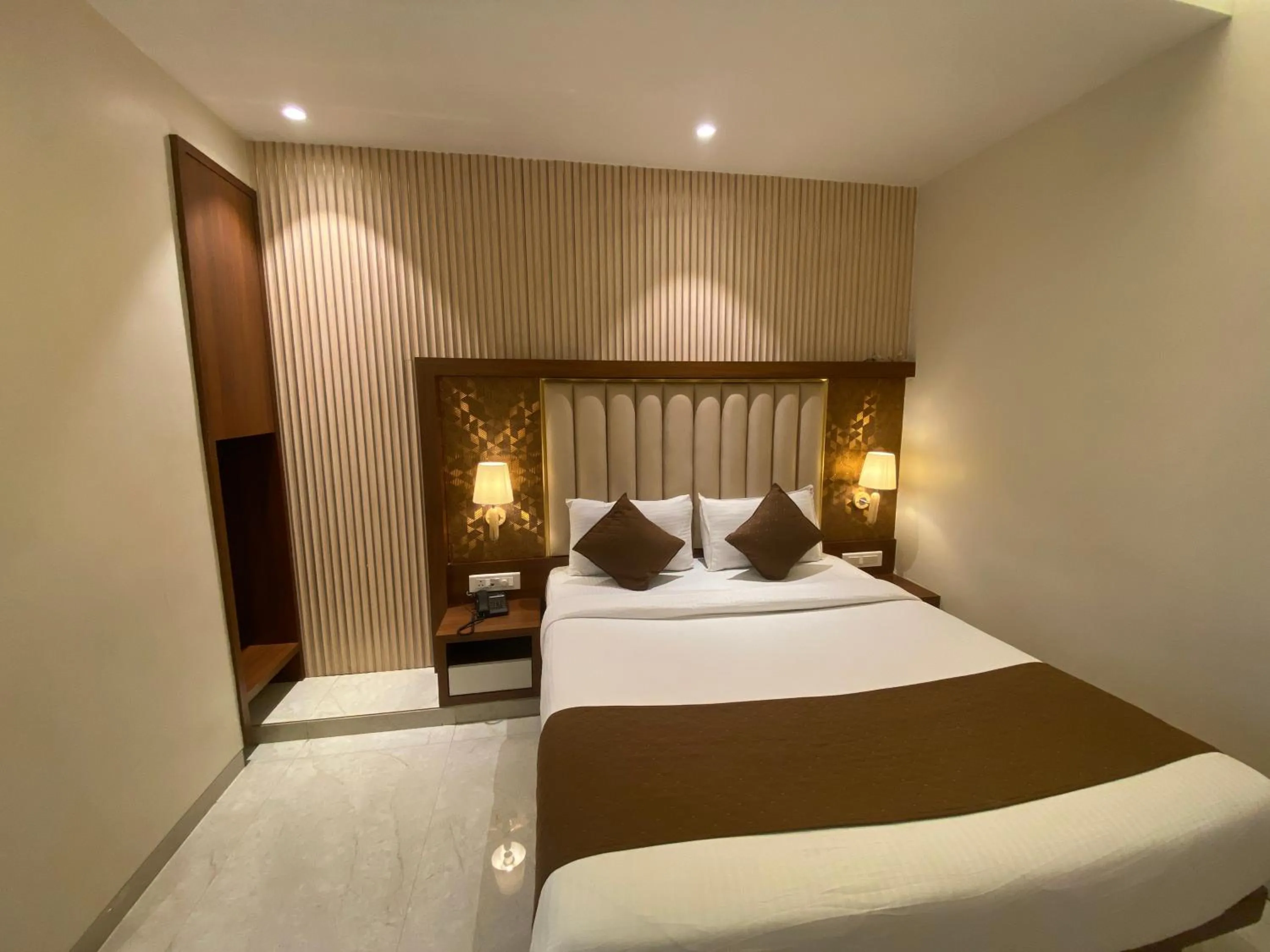 Bed in Hotel Czar Inn - Vashi Navi Mumbai