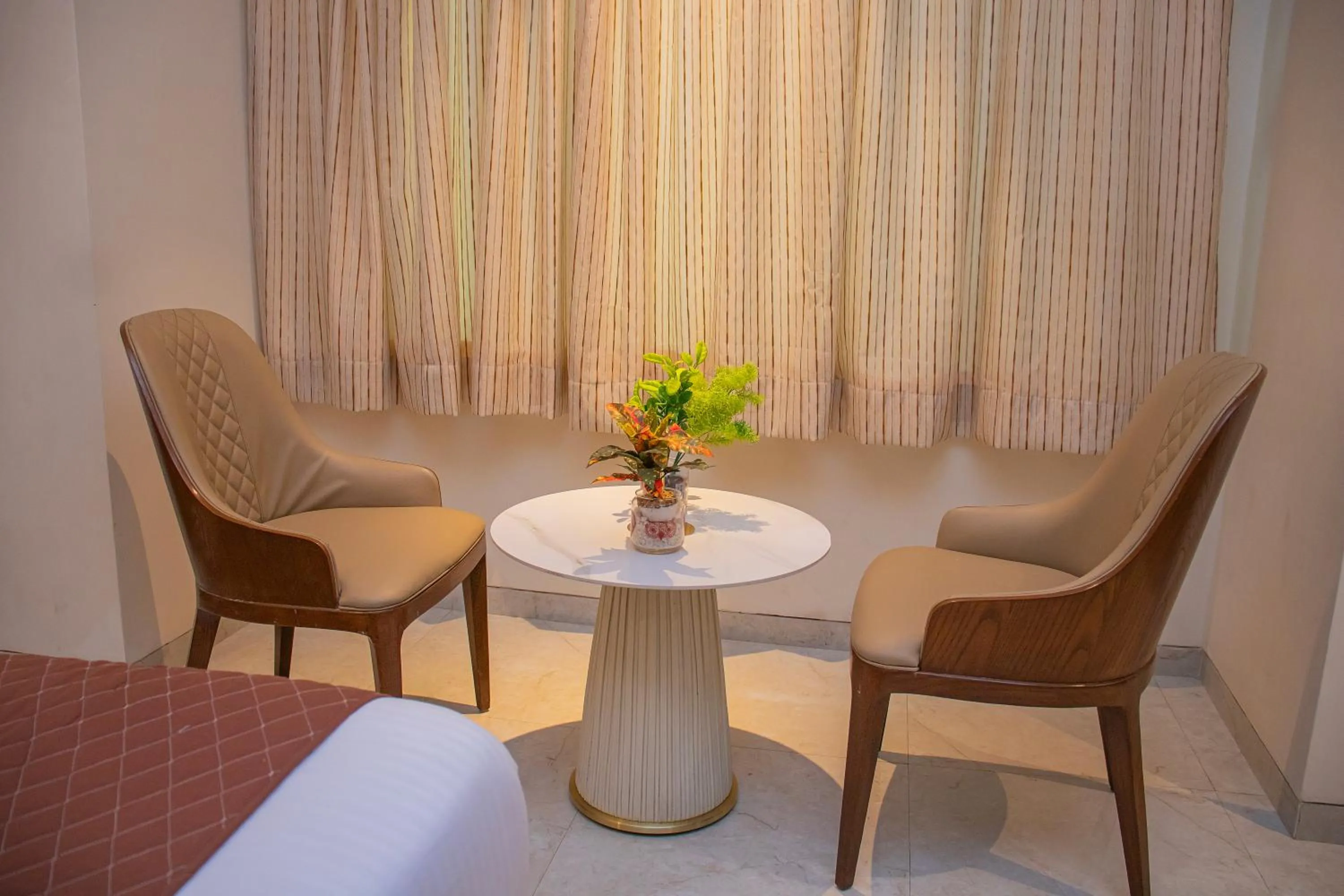 Seating area in Hotel Czar Inn - Vashi Navi Mumbai