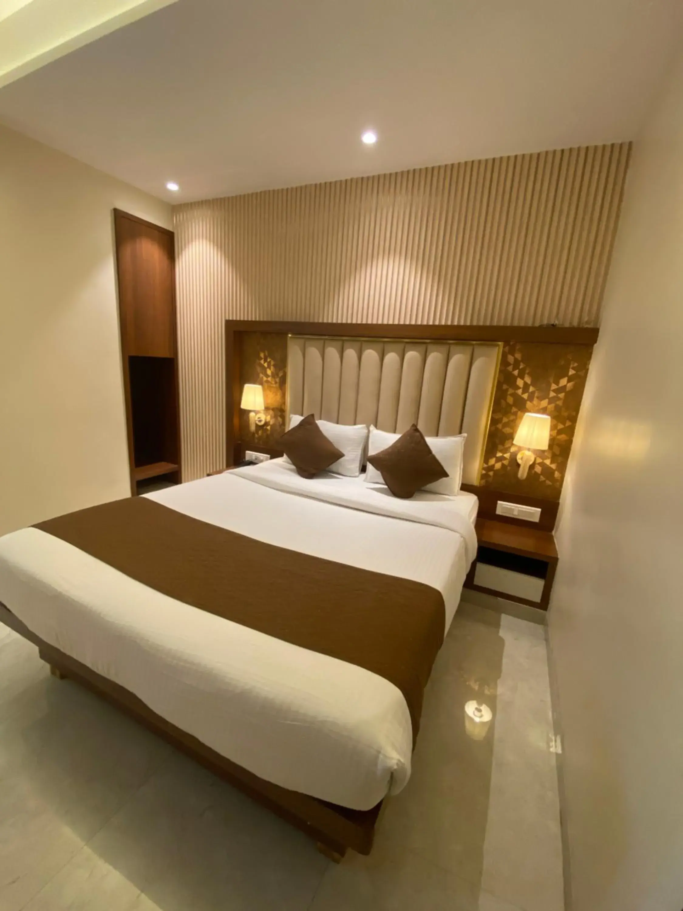 Economy Double Room in Hotel Czar Inn - Vashi Navi Mumbai Economy Double Room in Hotel Czar Inn - Vashi Navi Mumbai