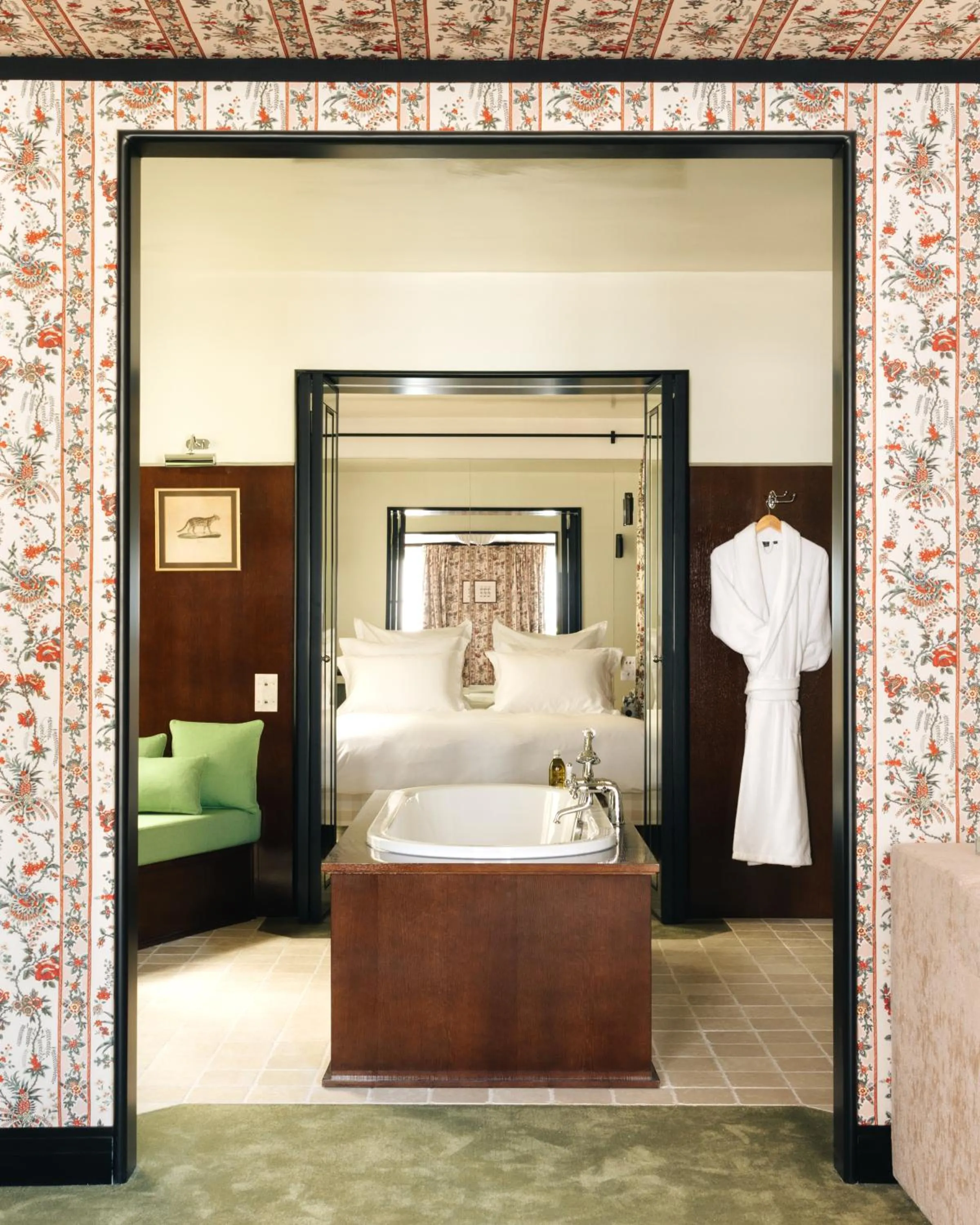 Les Suites Cinabre