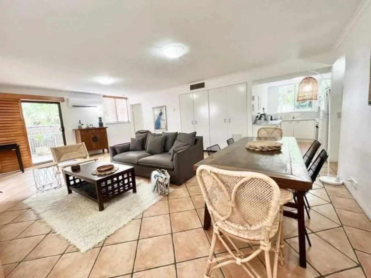 Paradise plantation on Noosa Hill 143NI
