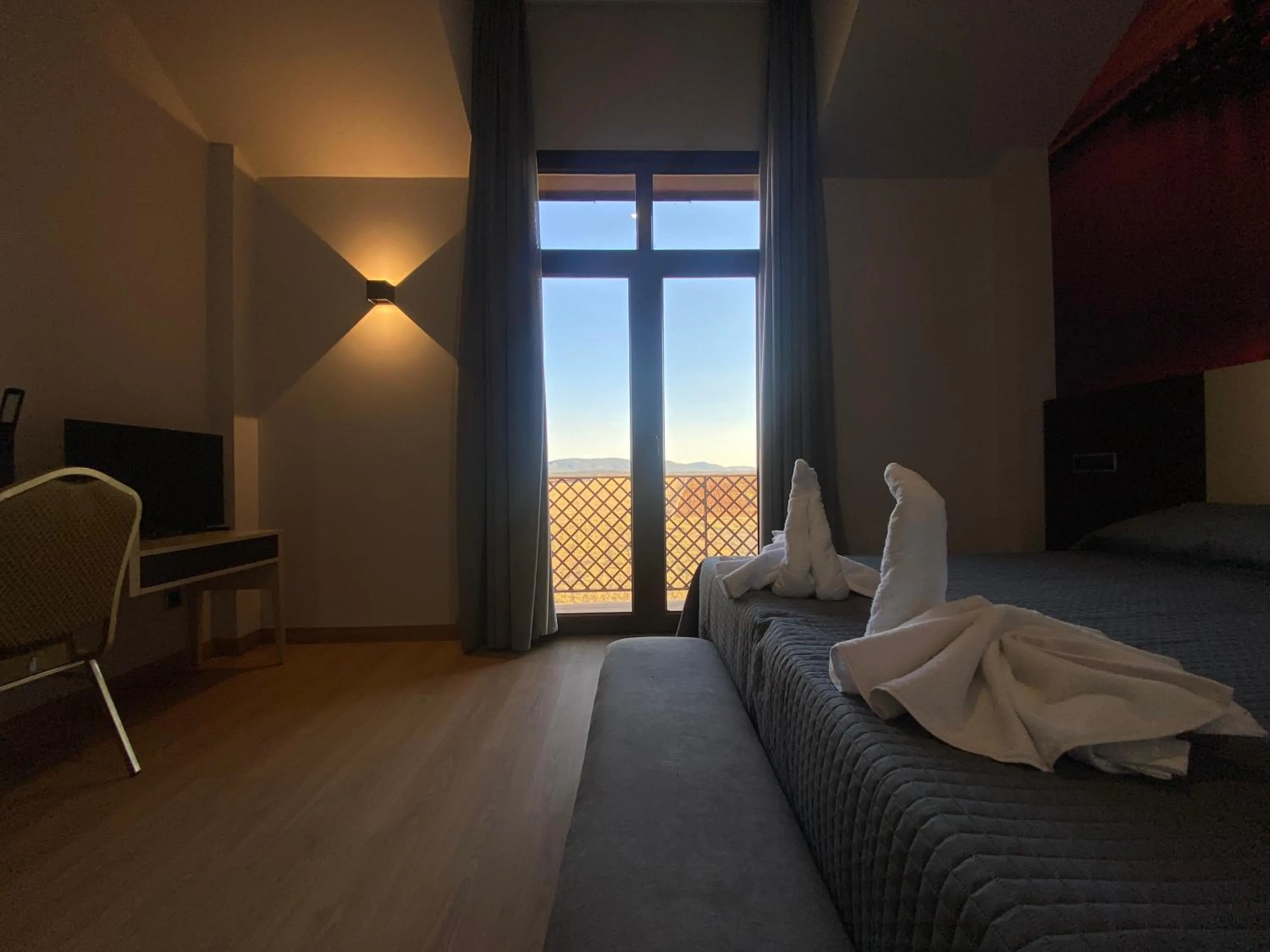 Bedroom, Bed in Hotel-Asador Montes Oretanos