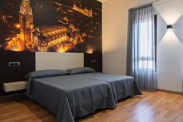 Comfort Quadruple Room in Hotel-Asador Montes Oretanos Comfort Quadruple Room in Hotel-Asador Montes Oretanos