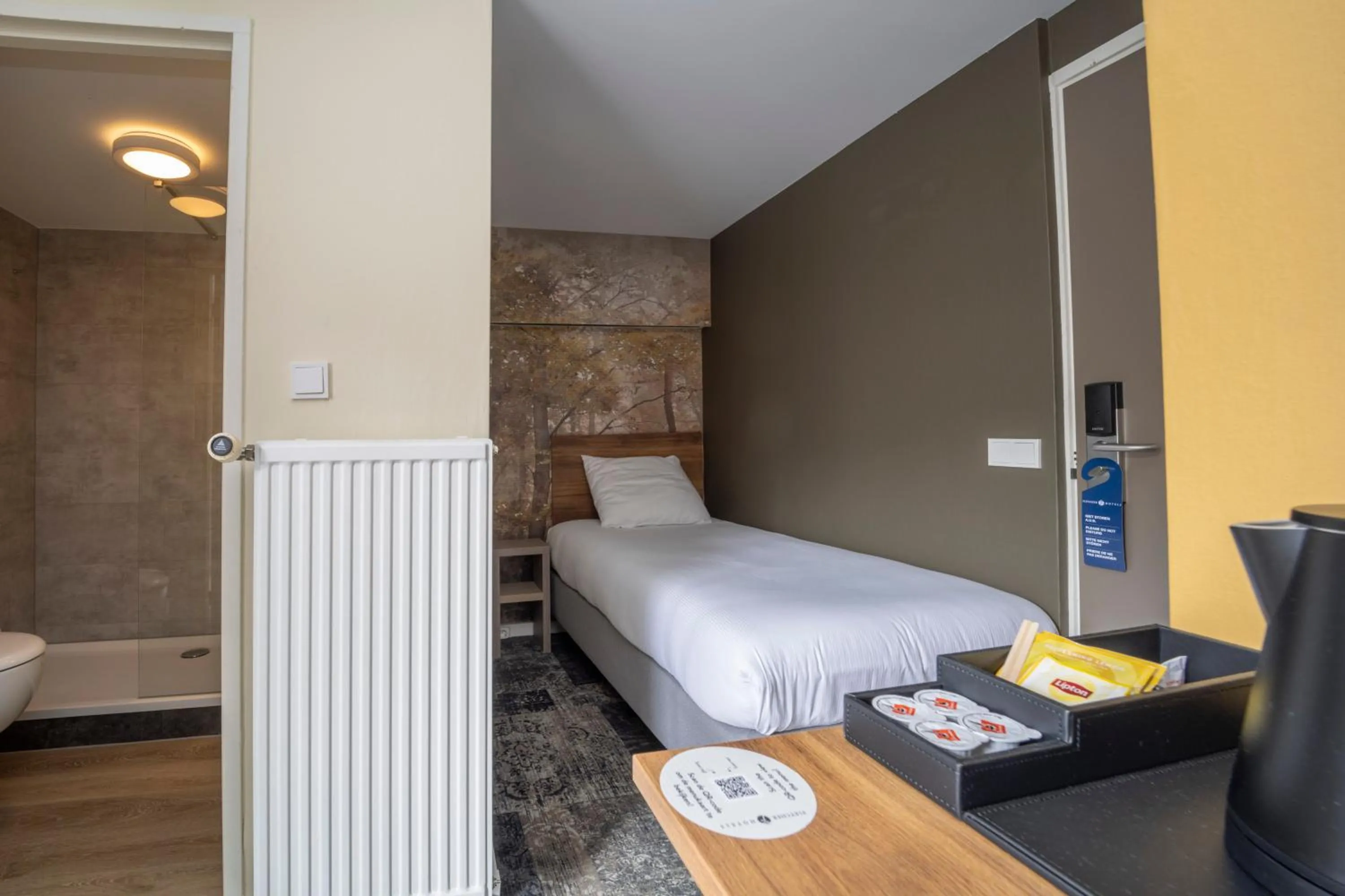 Bedroom, Bed in Fletcher Hotel Restaurant Erica