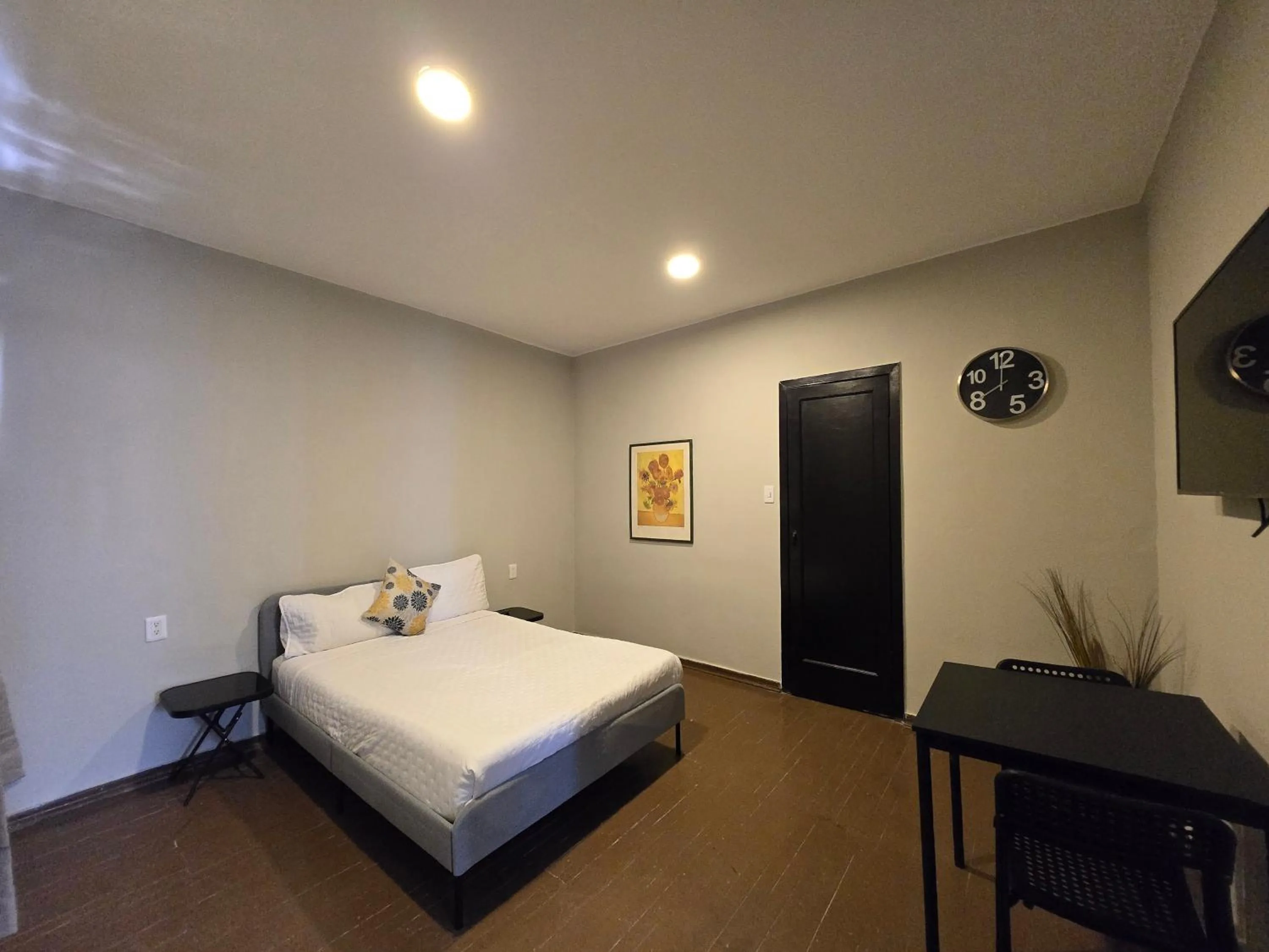 Photo of the whole room, Bed in Singular Centro Histórico