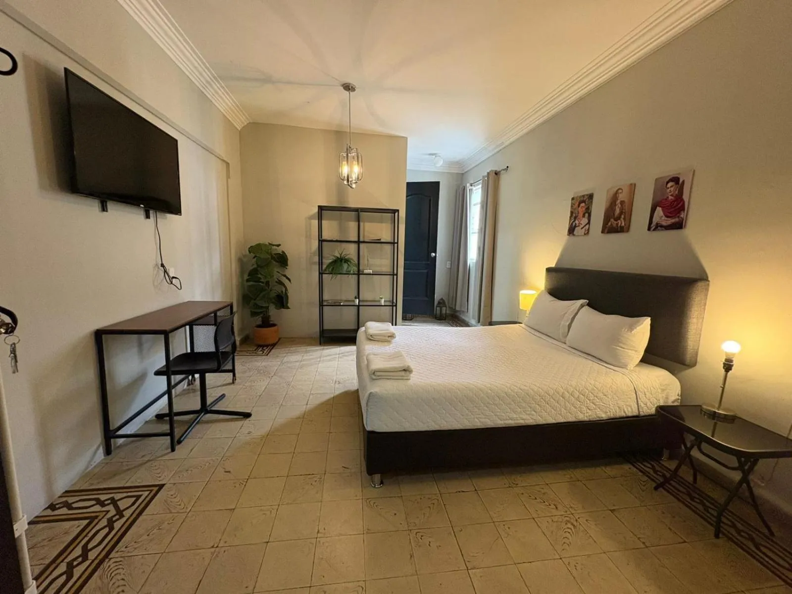 Photo of the whole room, Bed in Singular Centro Histórico