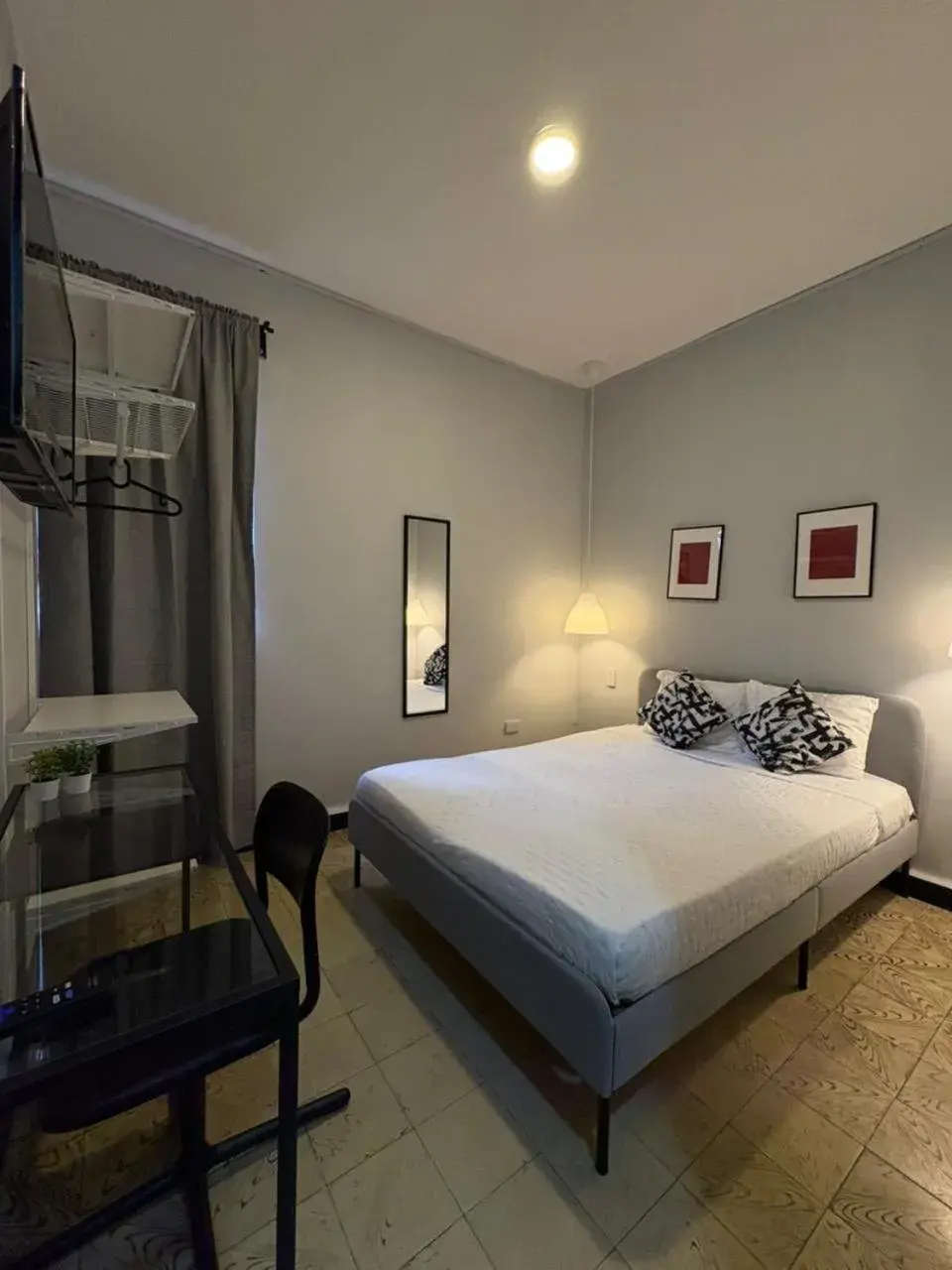 Double Room with Private External Bathroom - single occupancy in Singular Centro Histórico Double Room with Private External Bathroom - single occupancy in Singular Centro Histórico