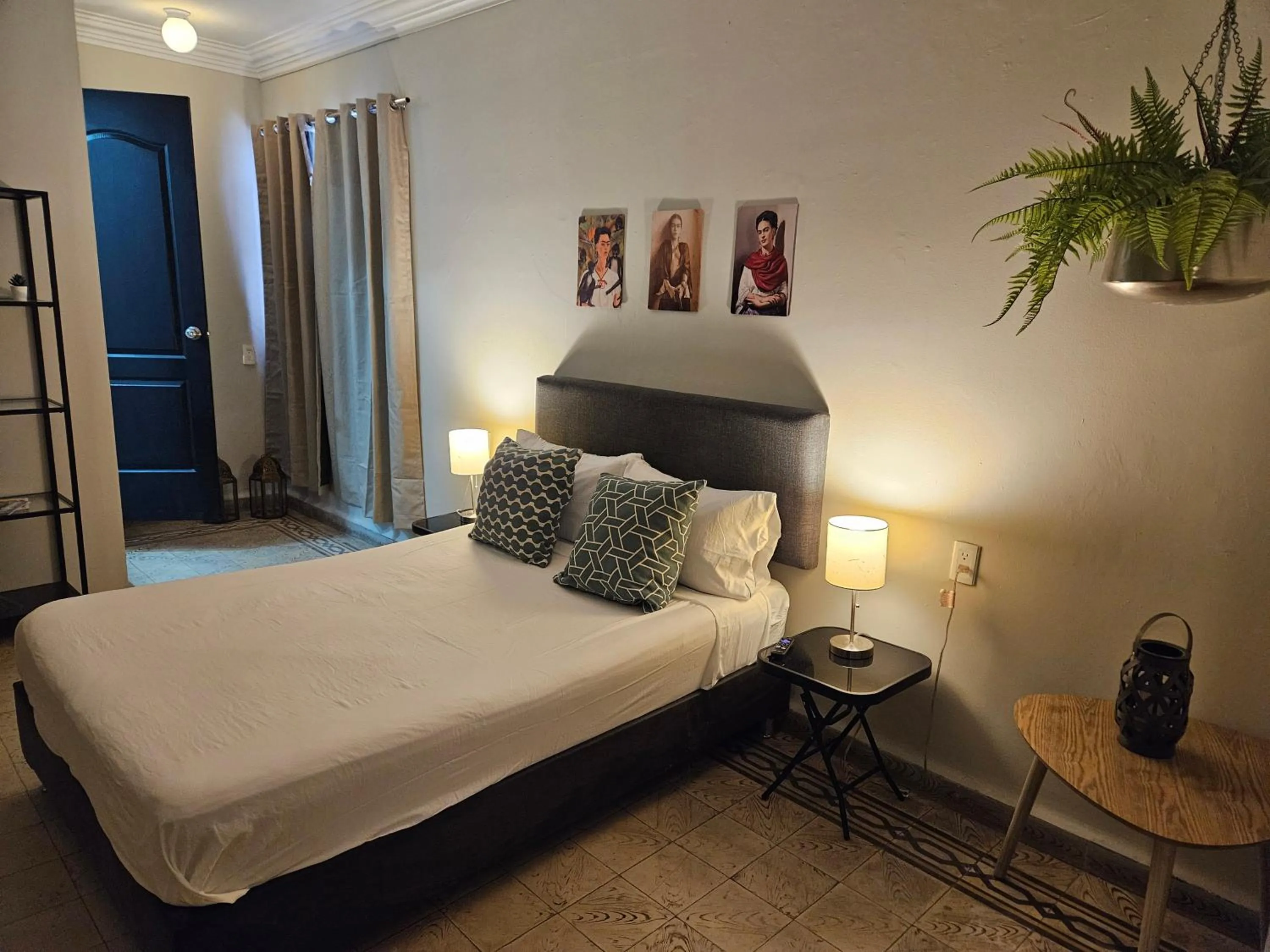 Photo of the whole room, Bed in Singular Centro Histórico