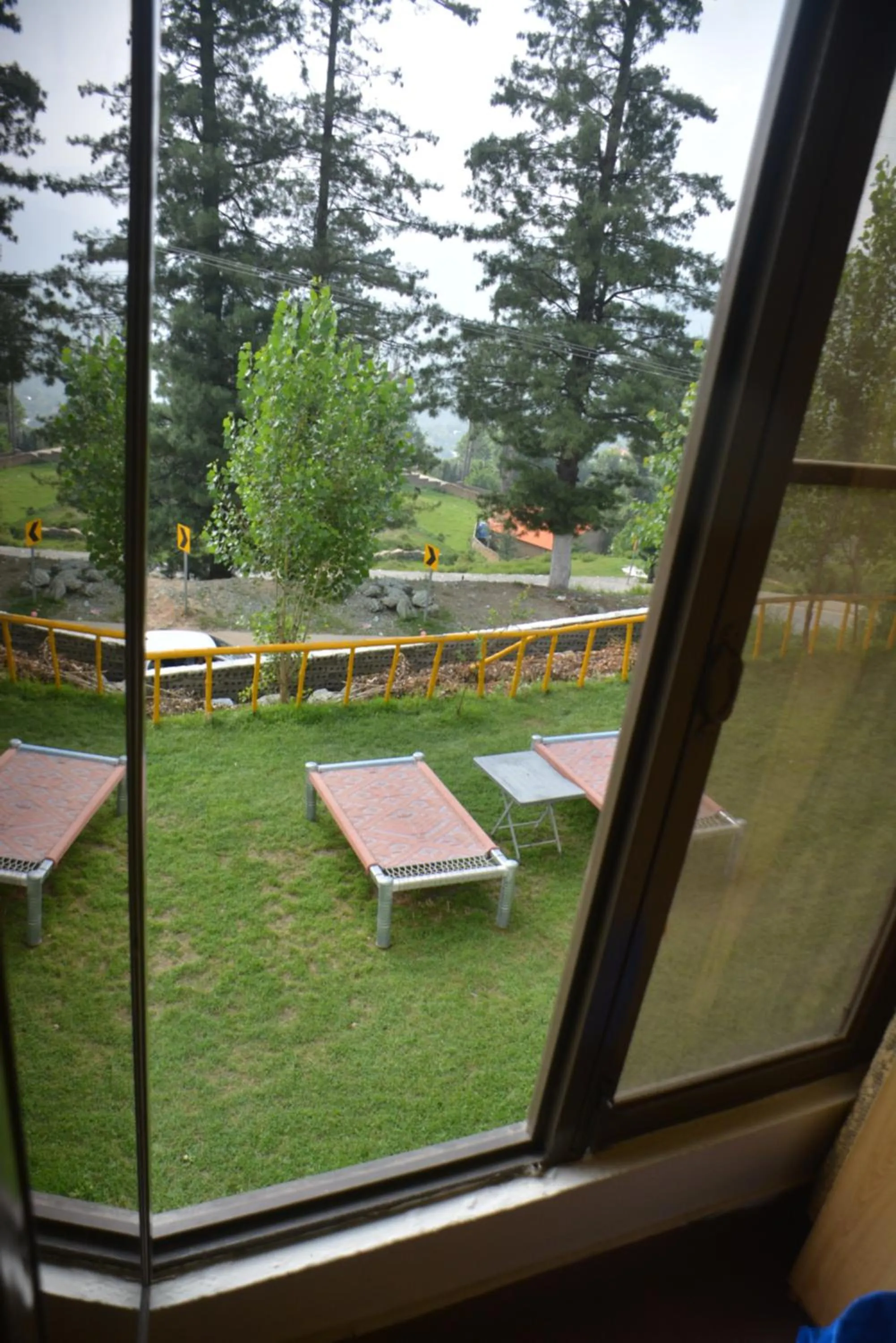 Garden in Eagle Nest, Malam Jabba by LMC