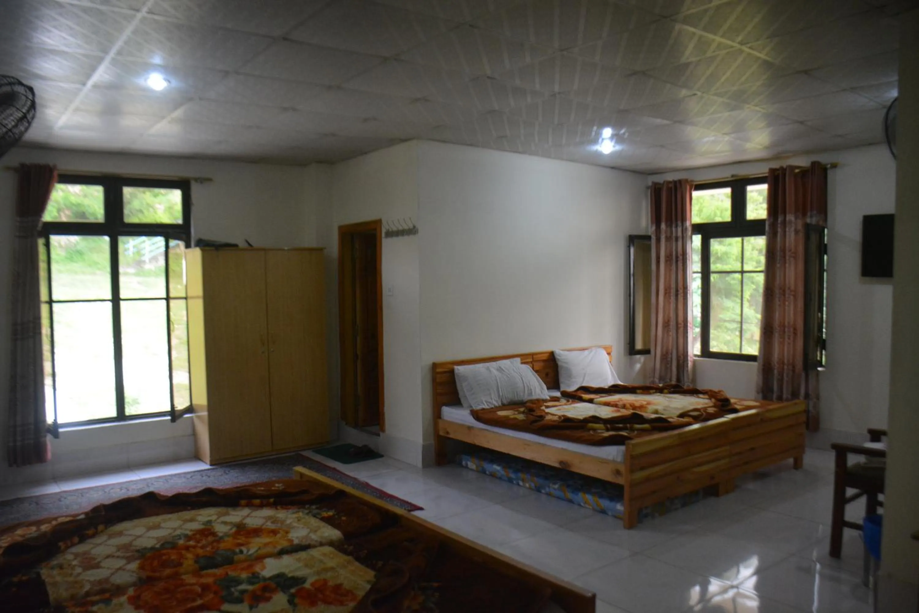 Bed in Eagle Nest, Malam Jabba by LMC