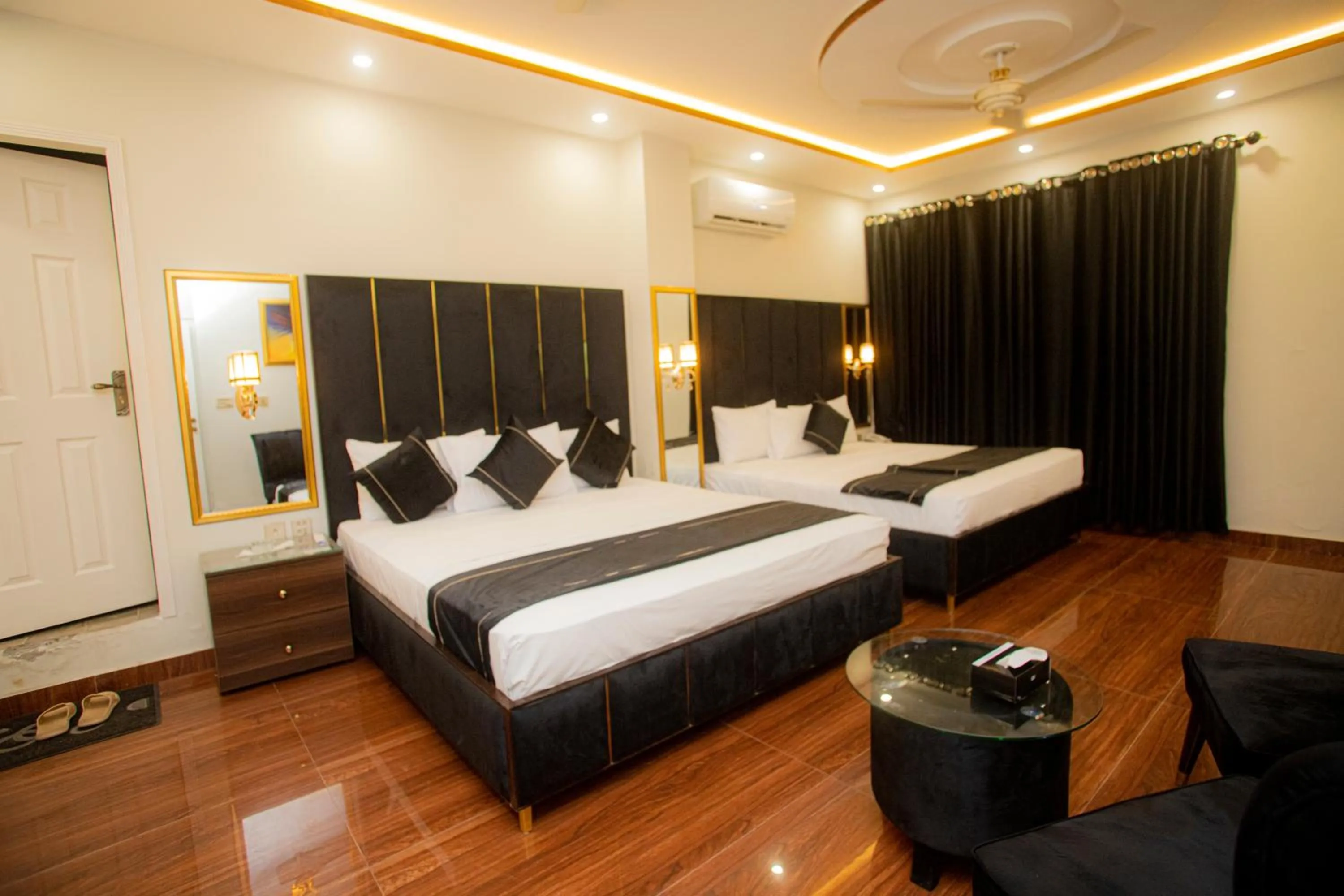 Bedroom, Bed in Hotel white season Gulberg