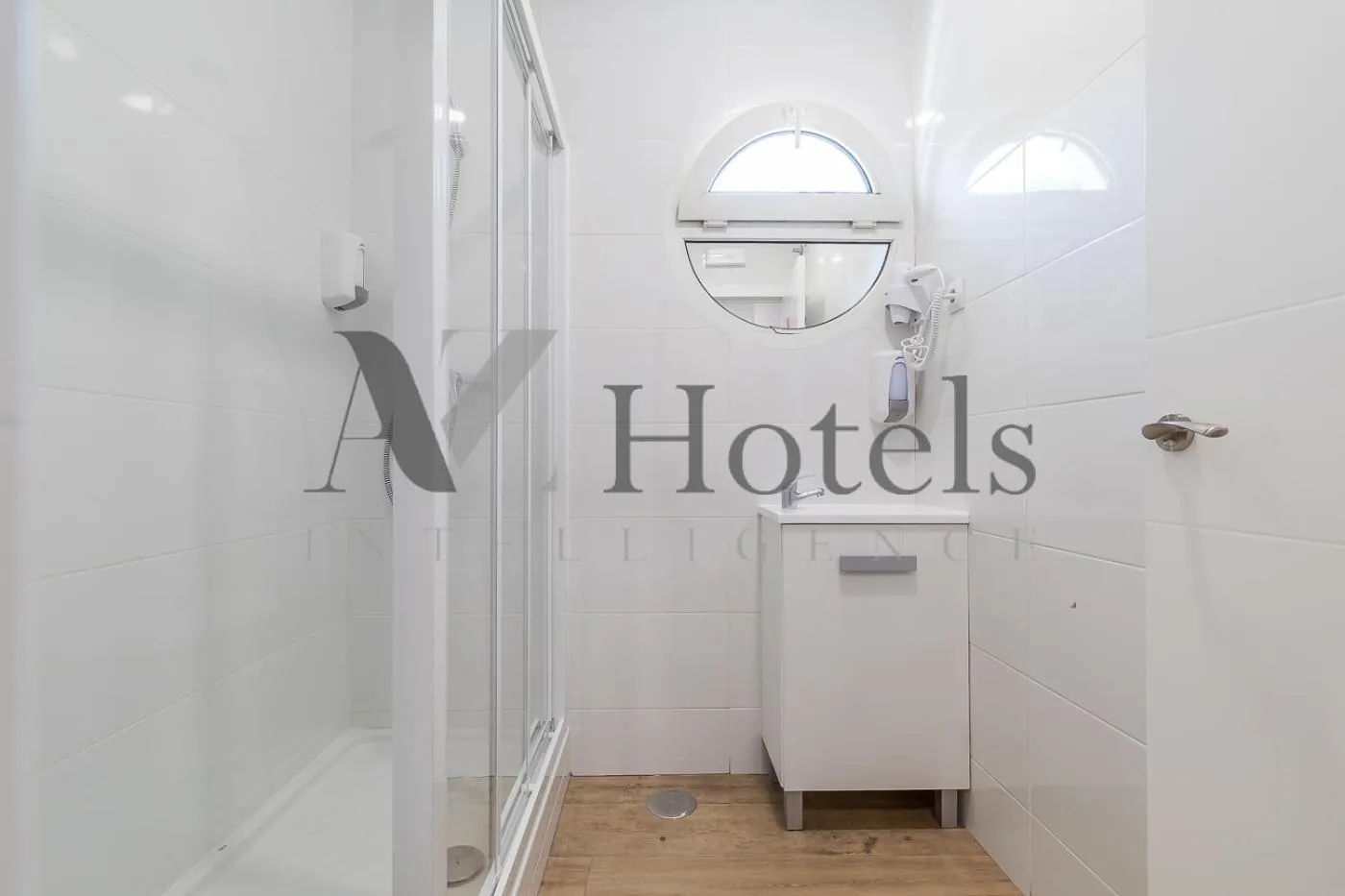 AYZ Joaquín Pol - Auto check-in property