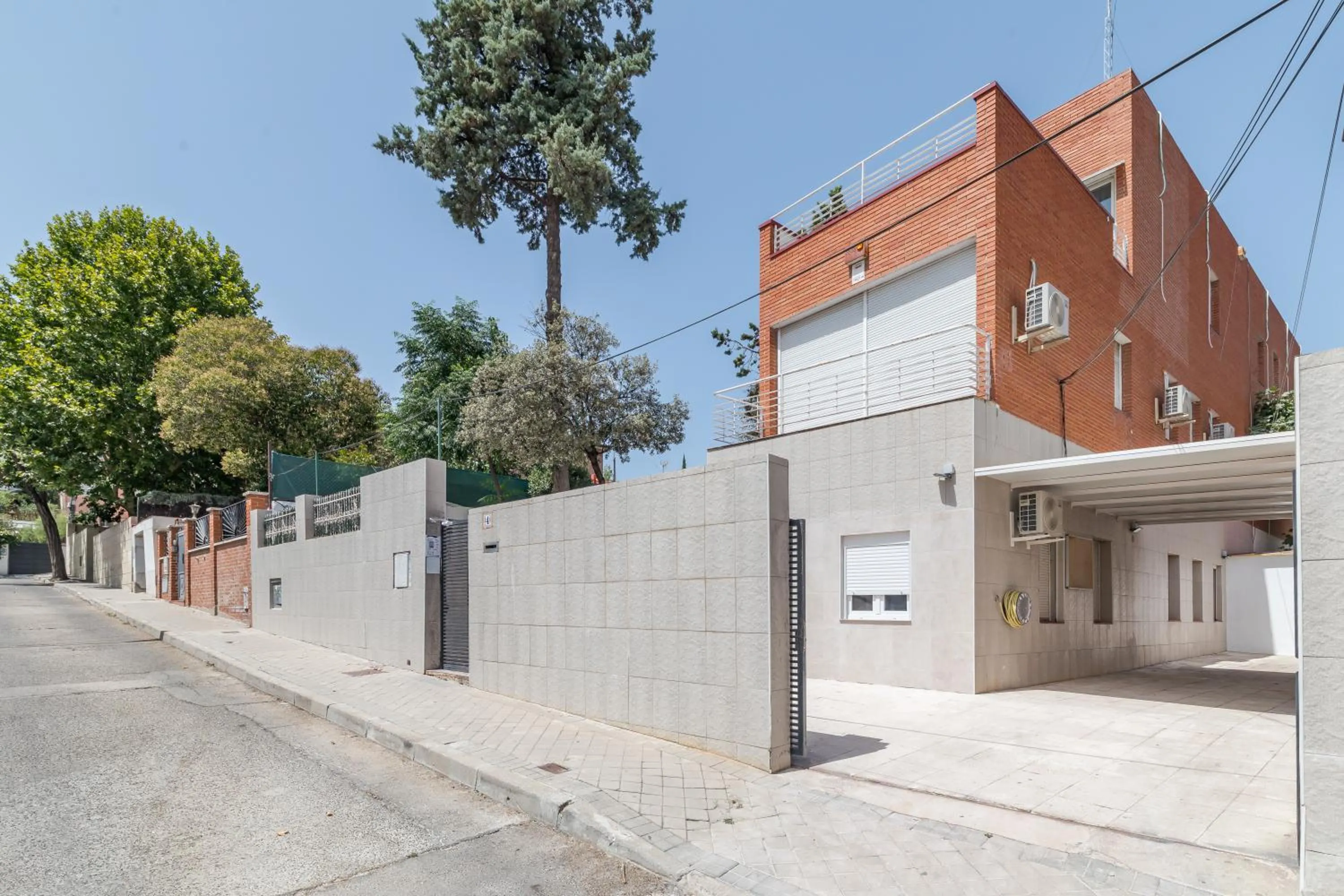 Property building in AYZ Joaquín Pol - Auto check-in property