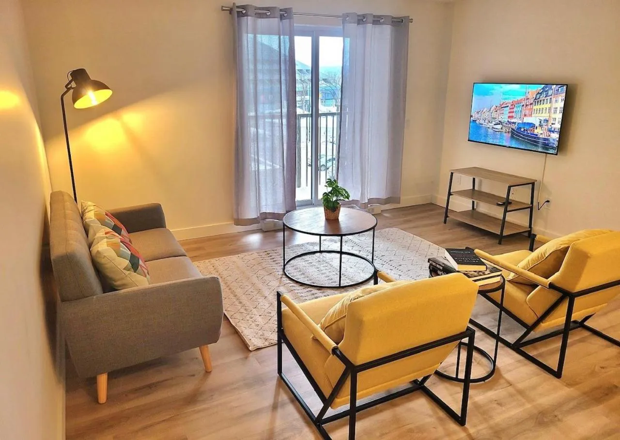 TV and multimedia in APPART-HOTEL L'UNI