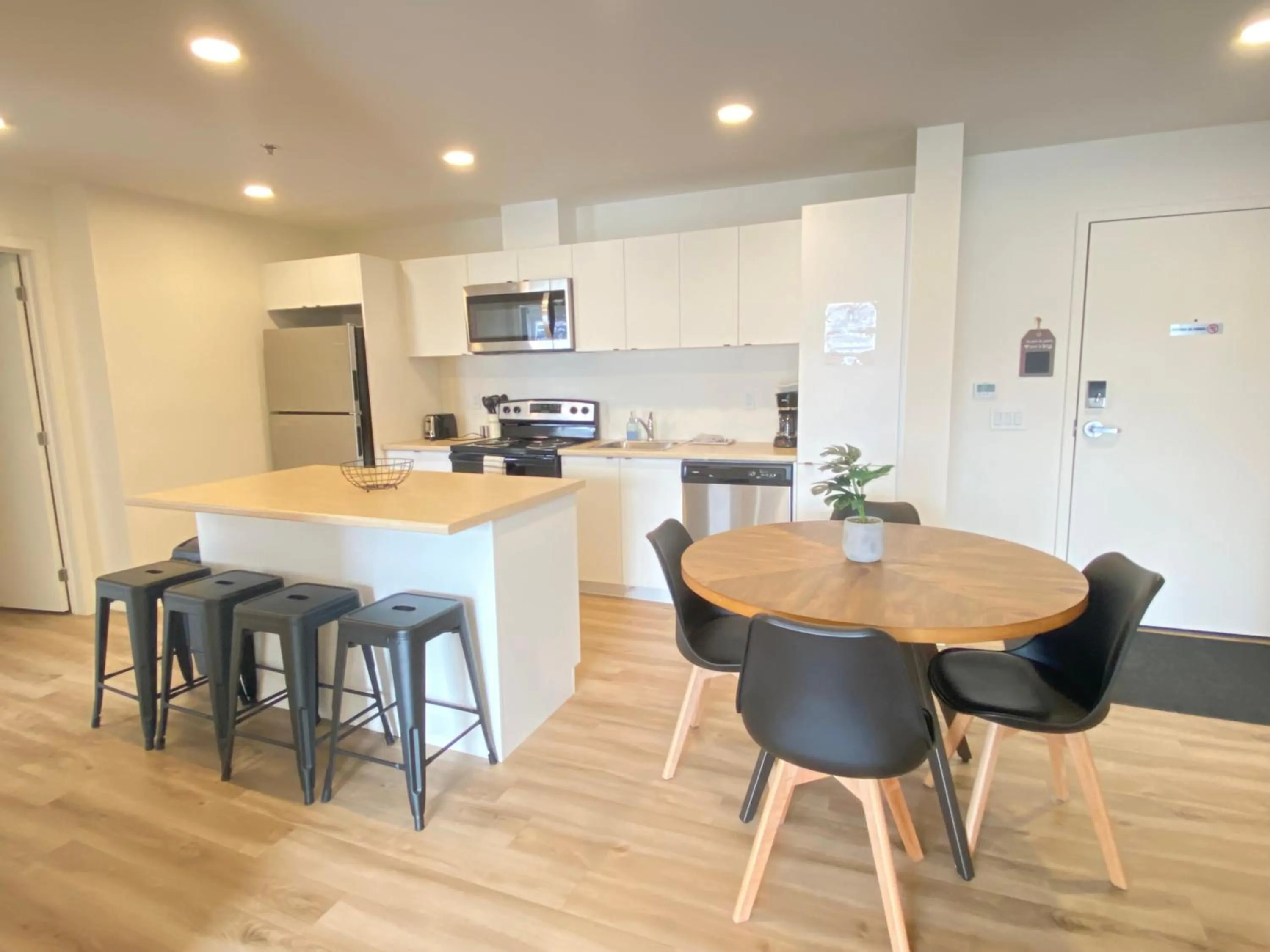 Kitchen or kitchenette in APPART-HOTEL L'UNI