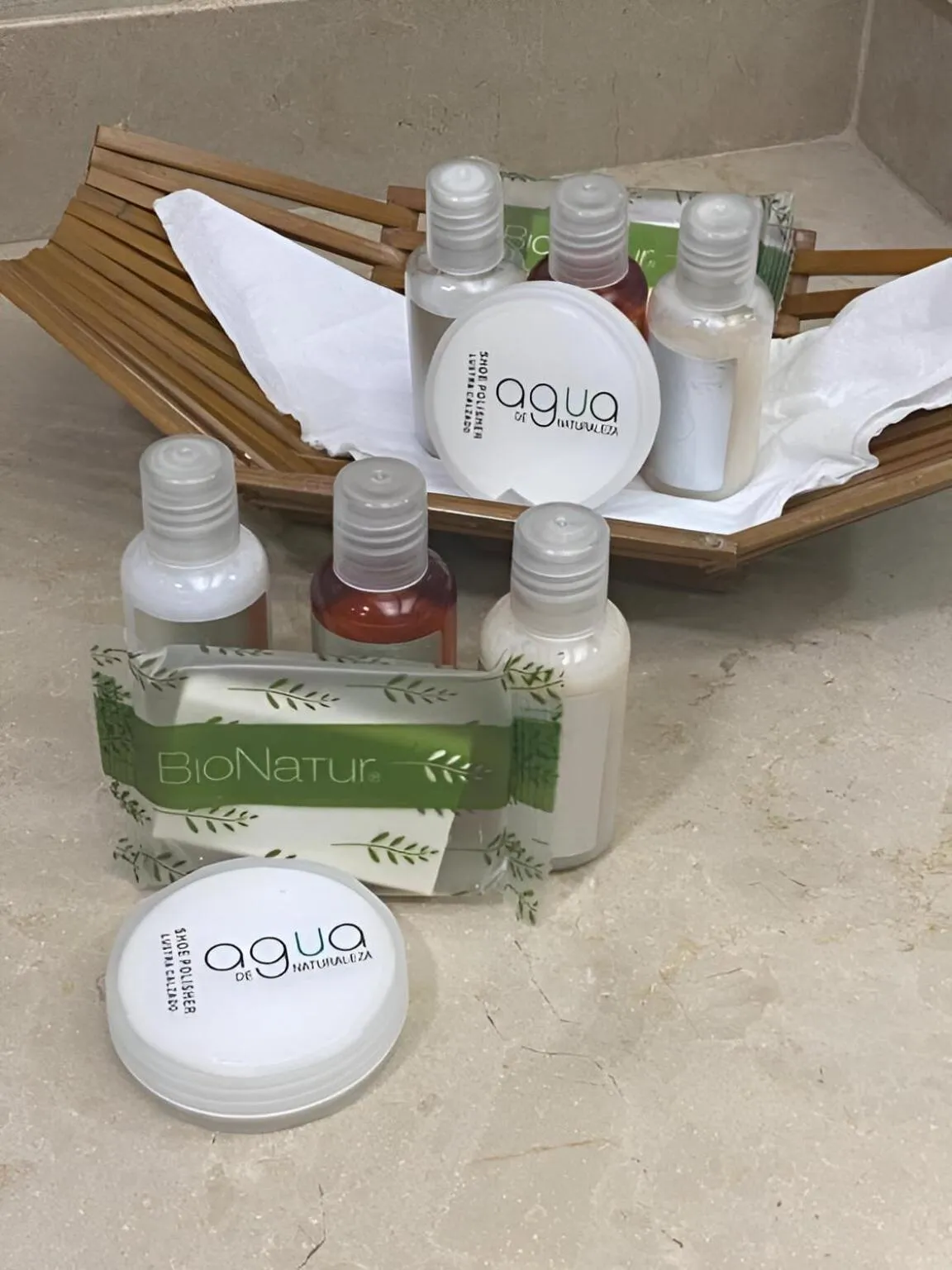 Toilet in Suites Del Ángel