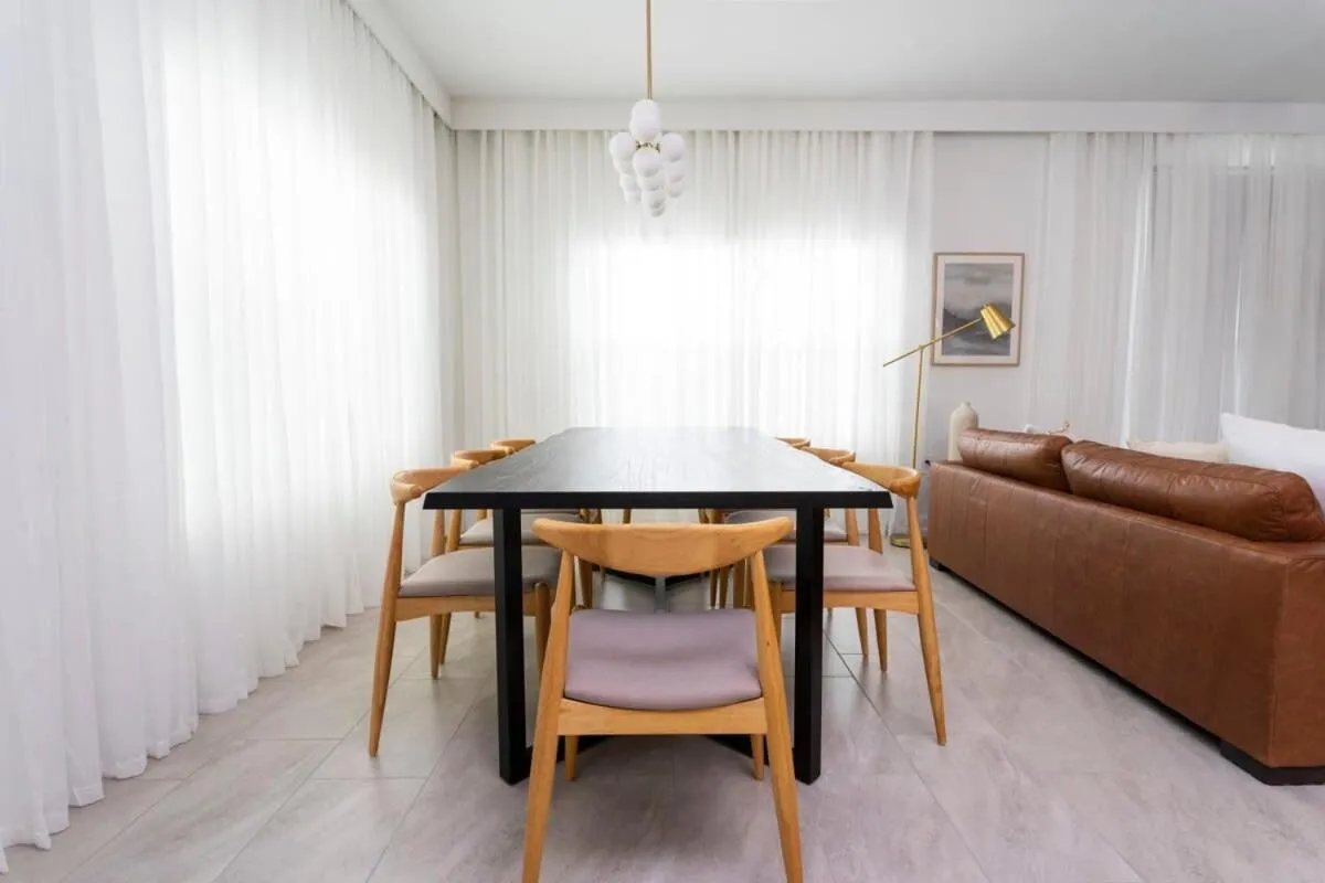 Luxurious Home w Theme Beds & Private Pool