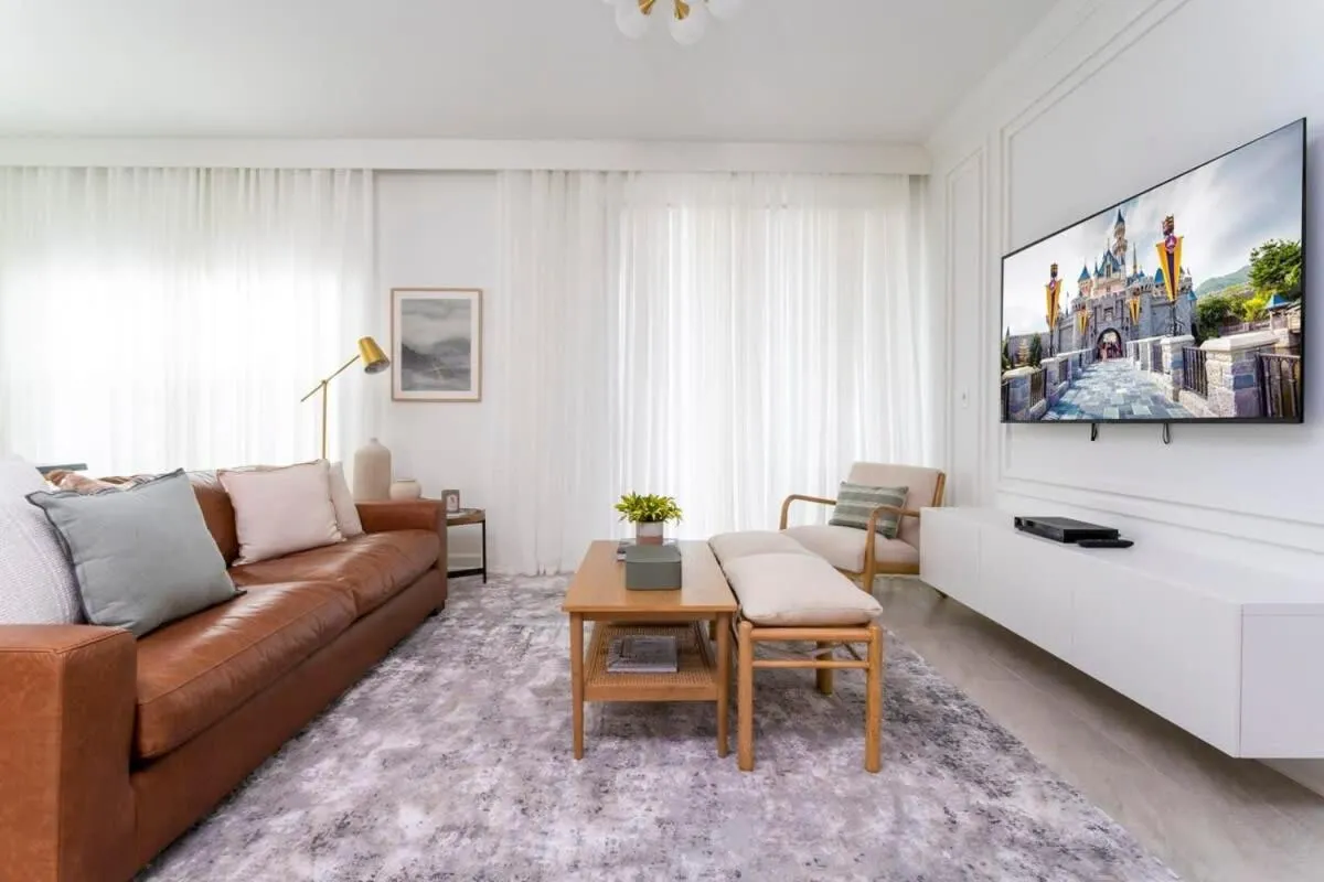 Luxurious Home w Theme Beds & Private Pool