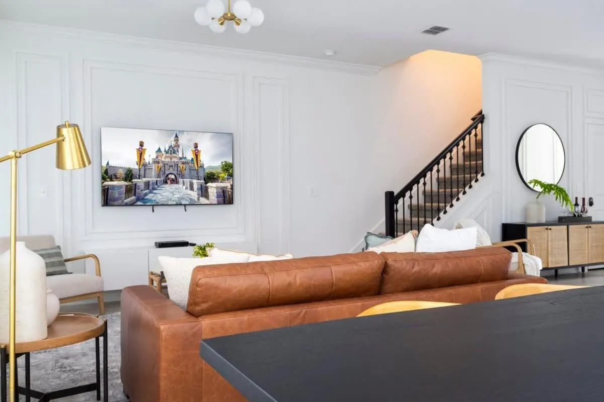 Luxurious Home w Theme Beds & Private Pool