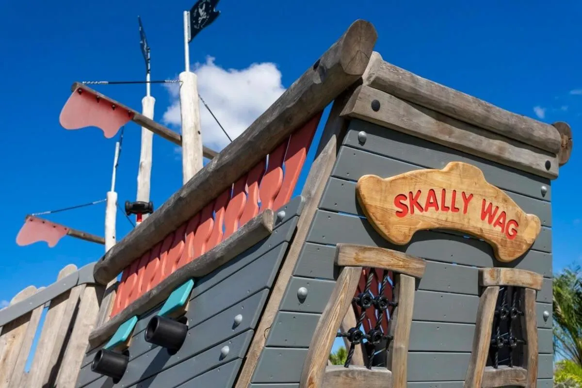 Luxurious Home w Theme Beds & Private Pool