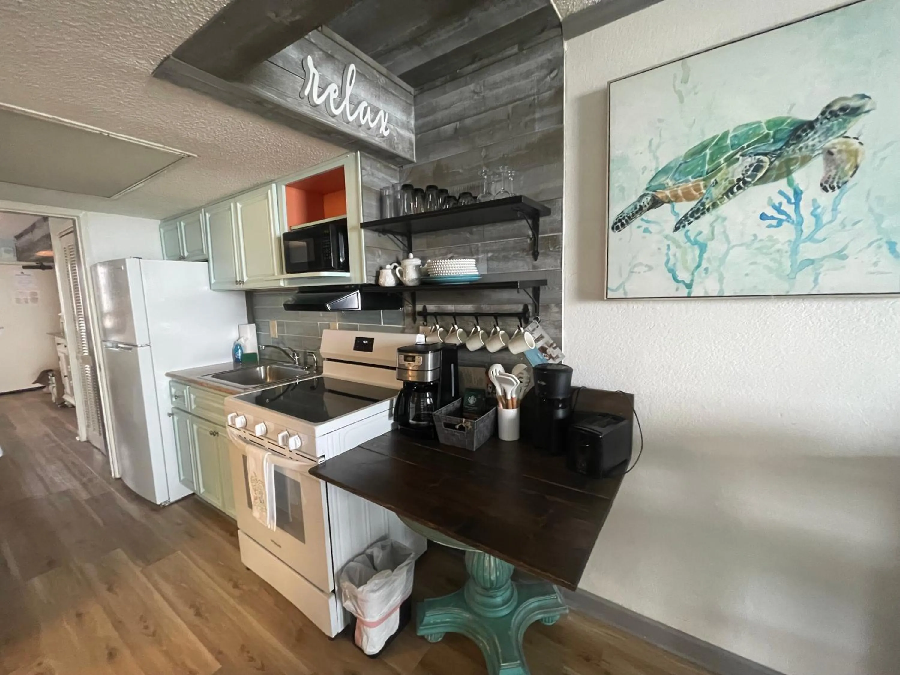 kitchen in Flip Flop at Compass Cove