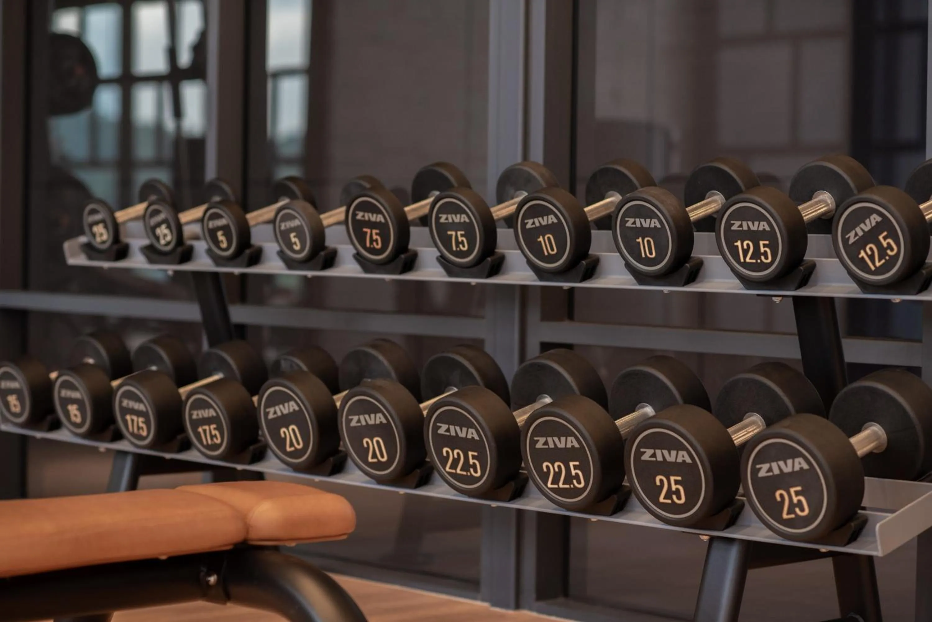 Fitness centre/facilities in Societe Suite by Lyfehaus