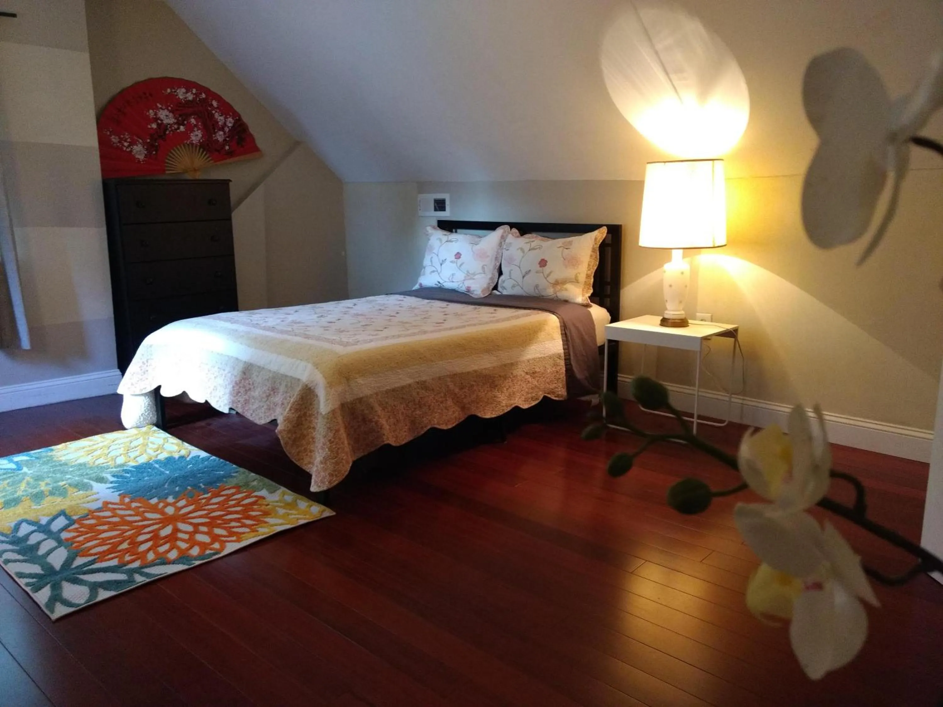 Bedroom, Bed in Fairmount House Free Street Parking Quiet Spacious