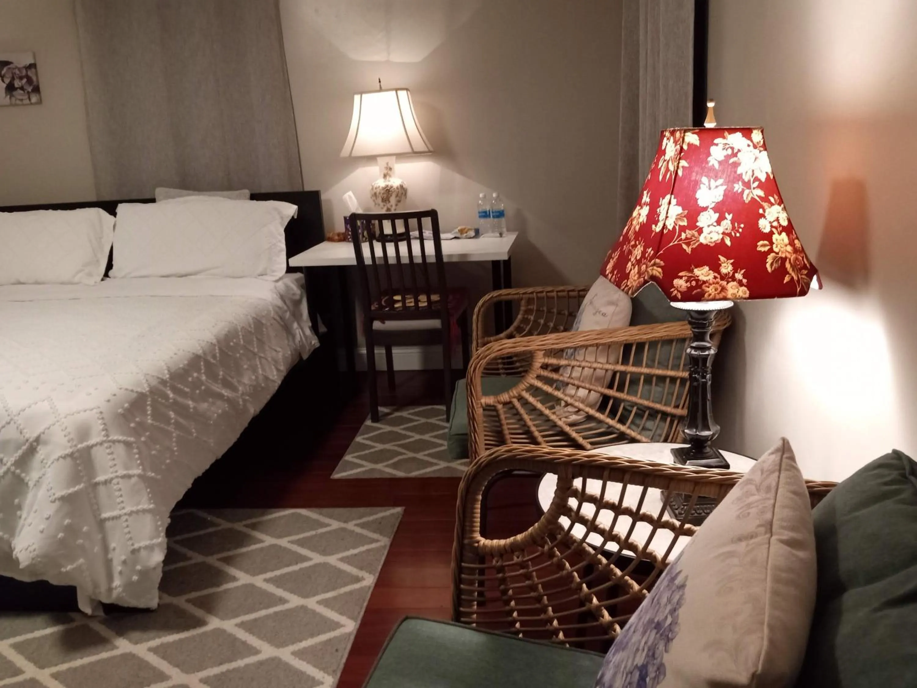 View (from property/room), Bed in Fairmount House Free Street Parking Quiet Spacious