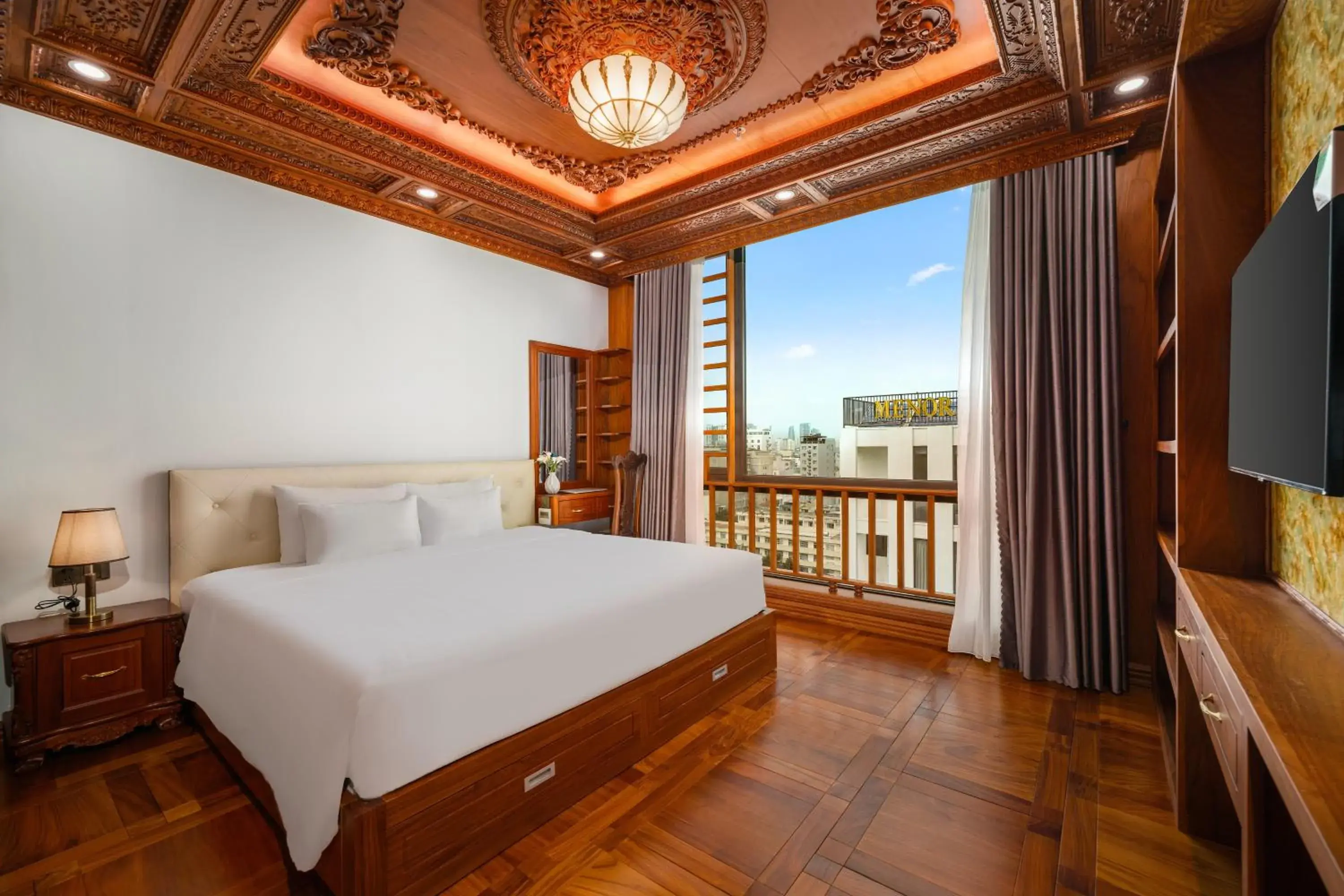 Bed in Monalisa Luxury Hotel Bed in Monalisa Luxury Hotel