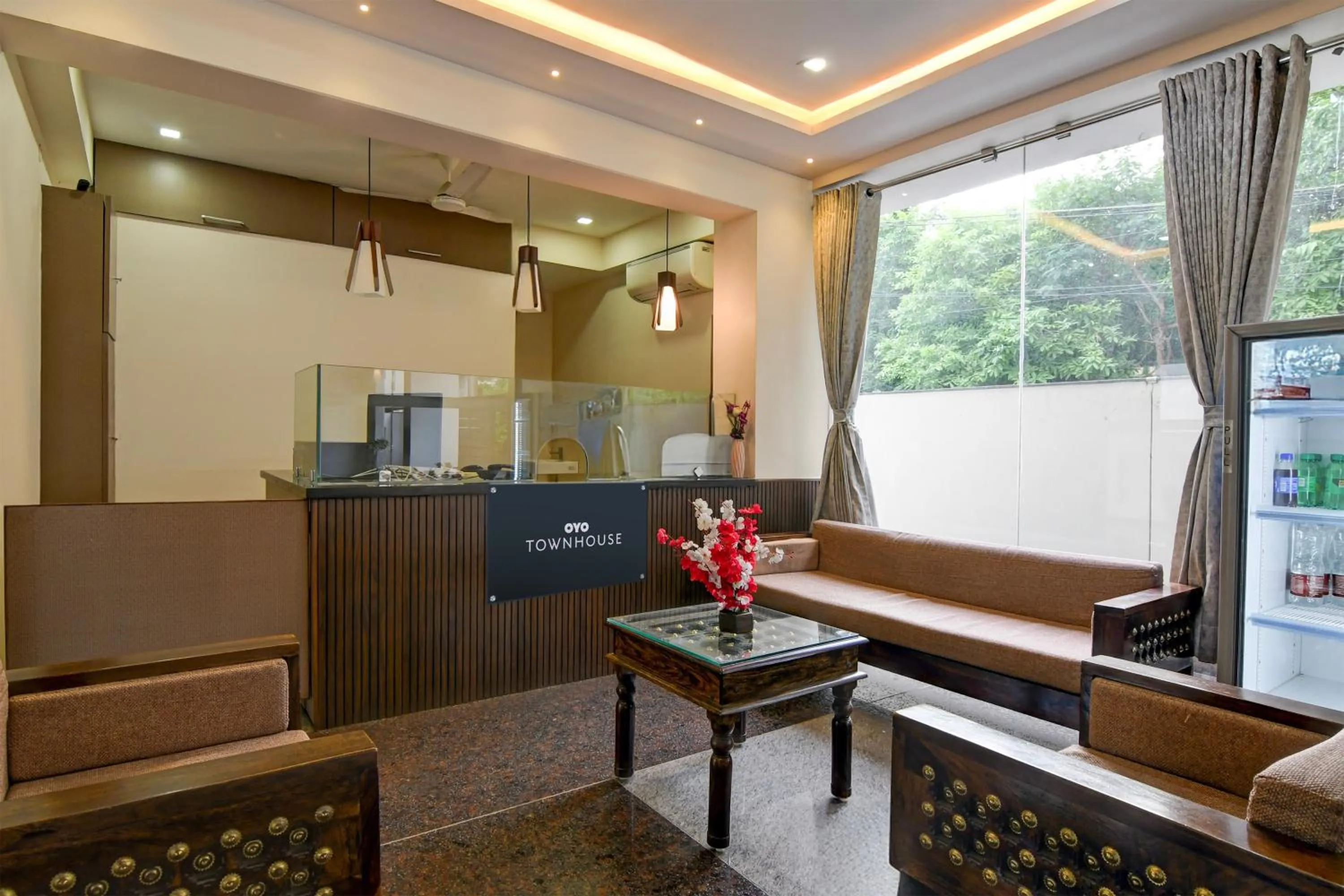 Lobby or reception in Townhouse The 36 Inn