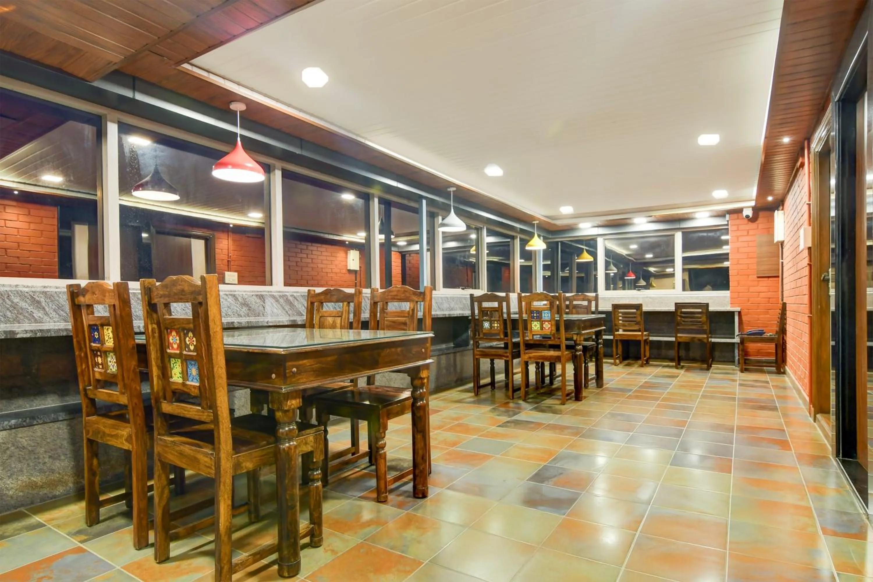 Restaurant/places to eat in Townhouse The 36 Inn