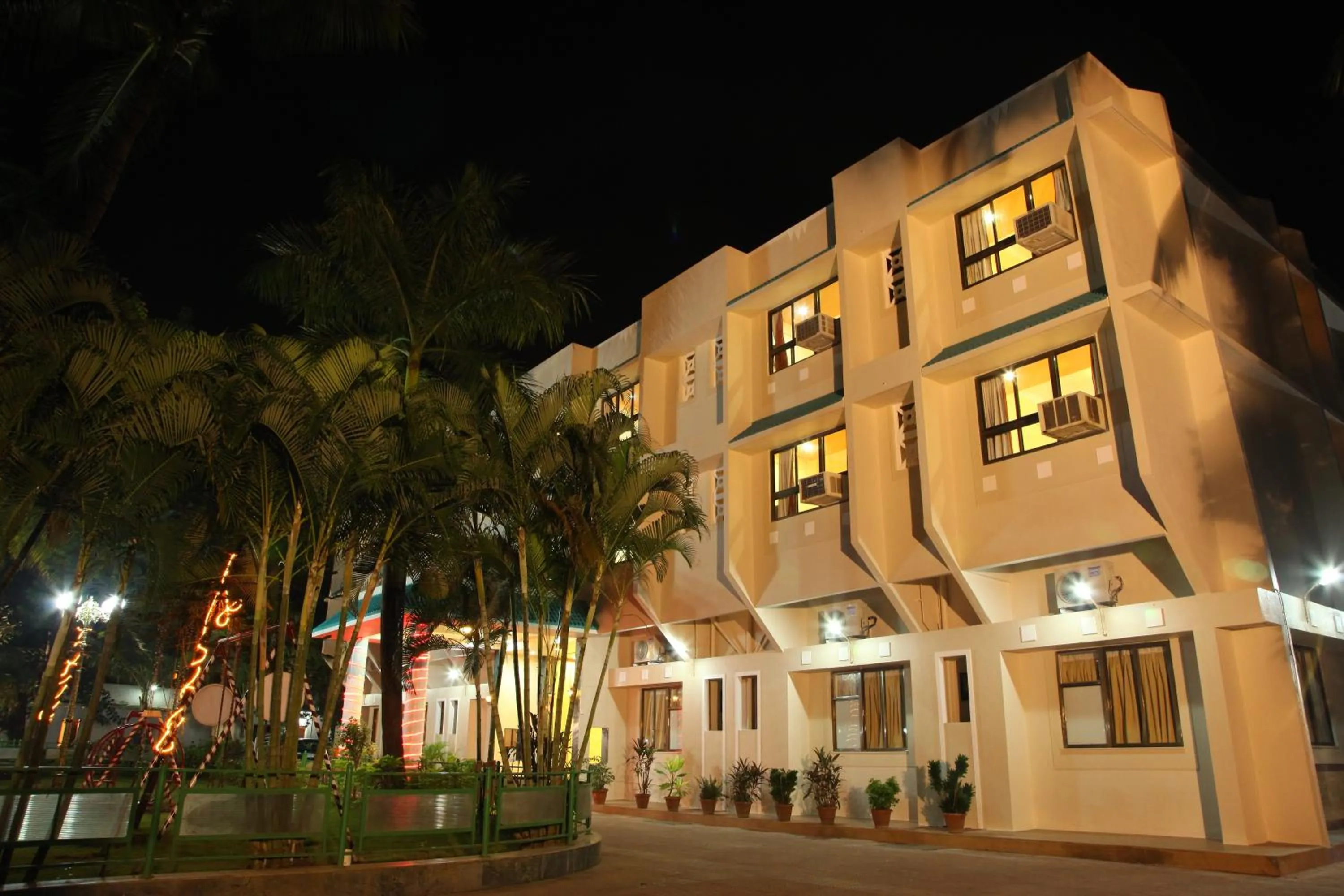 Hotel Ravikiran Alibaug