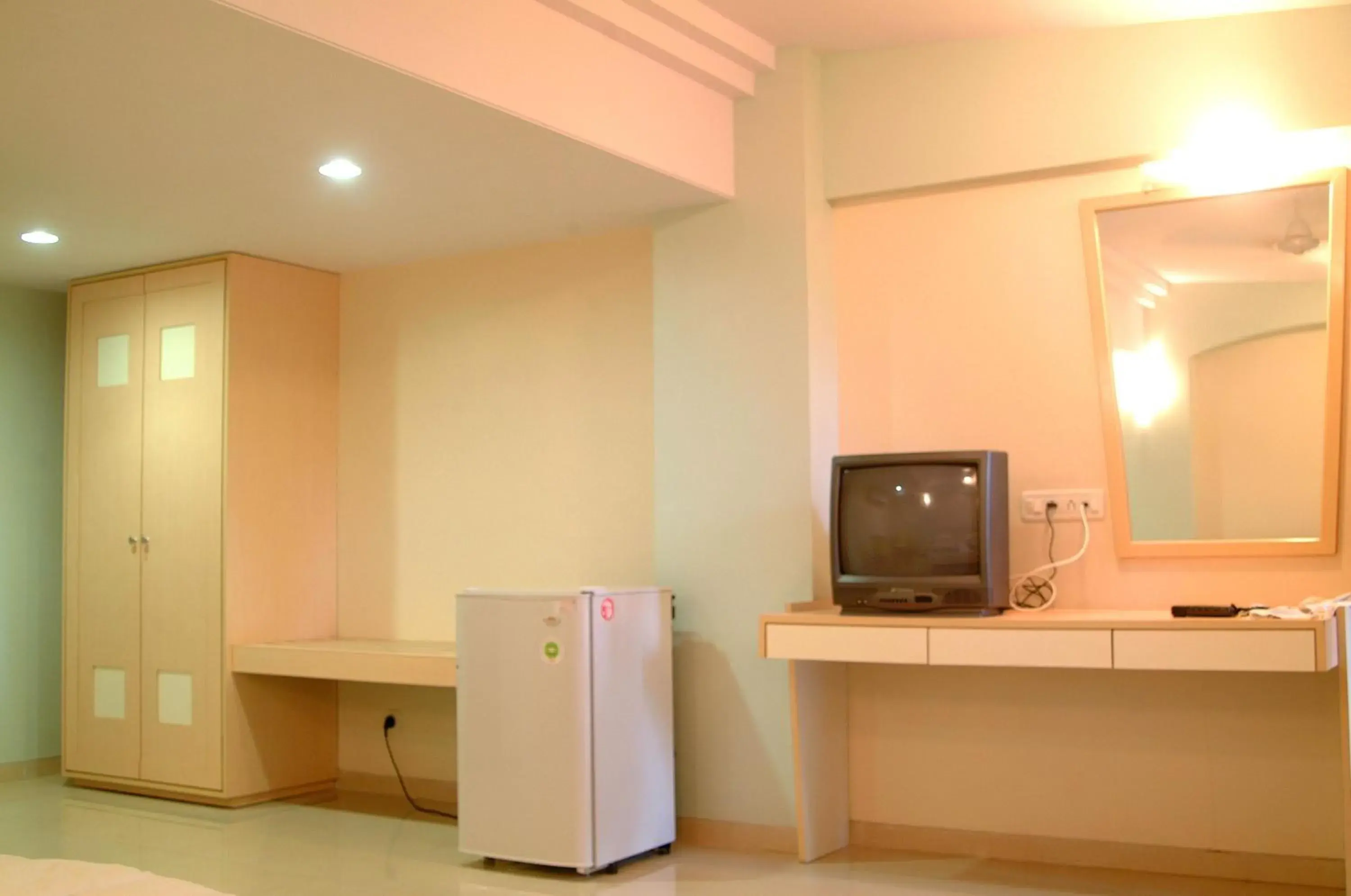 Double Room with Pool View in Hotel Ravikiran Alibaug Double Room with Pool View in Hotel Ravikiran Alibaug