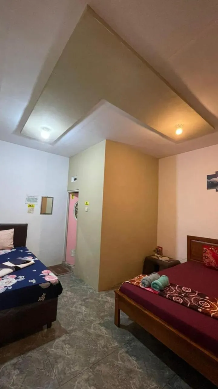 Bedroom, Bed in FAREL HOMESTAY KAWAHIJEN