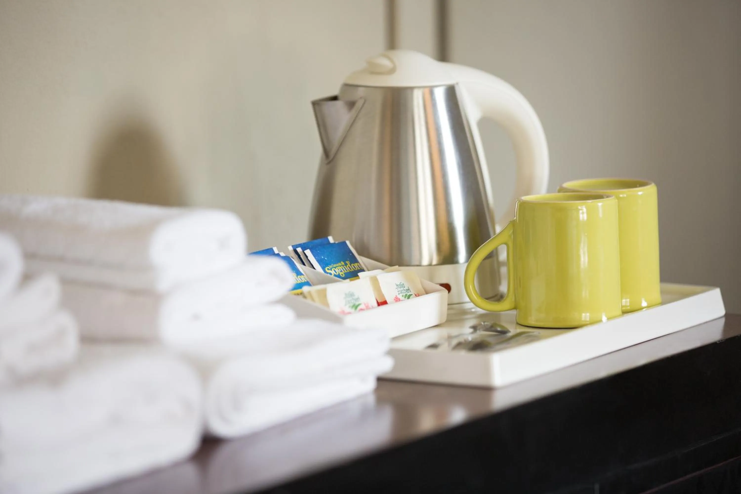 Coffee/tea facilities, Bed in GUEST HOUSE SONNINO 37 Cagliari