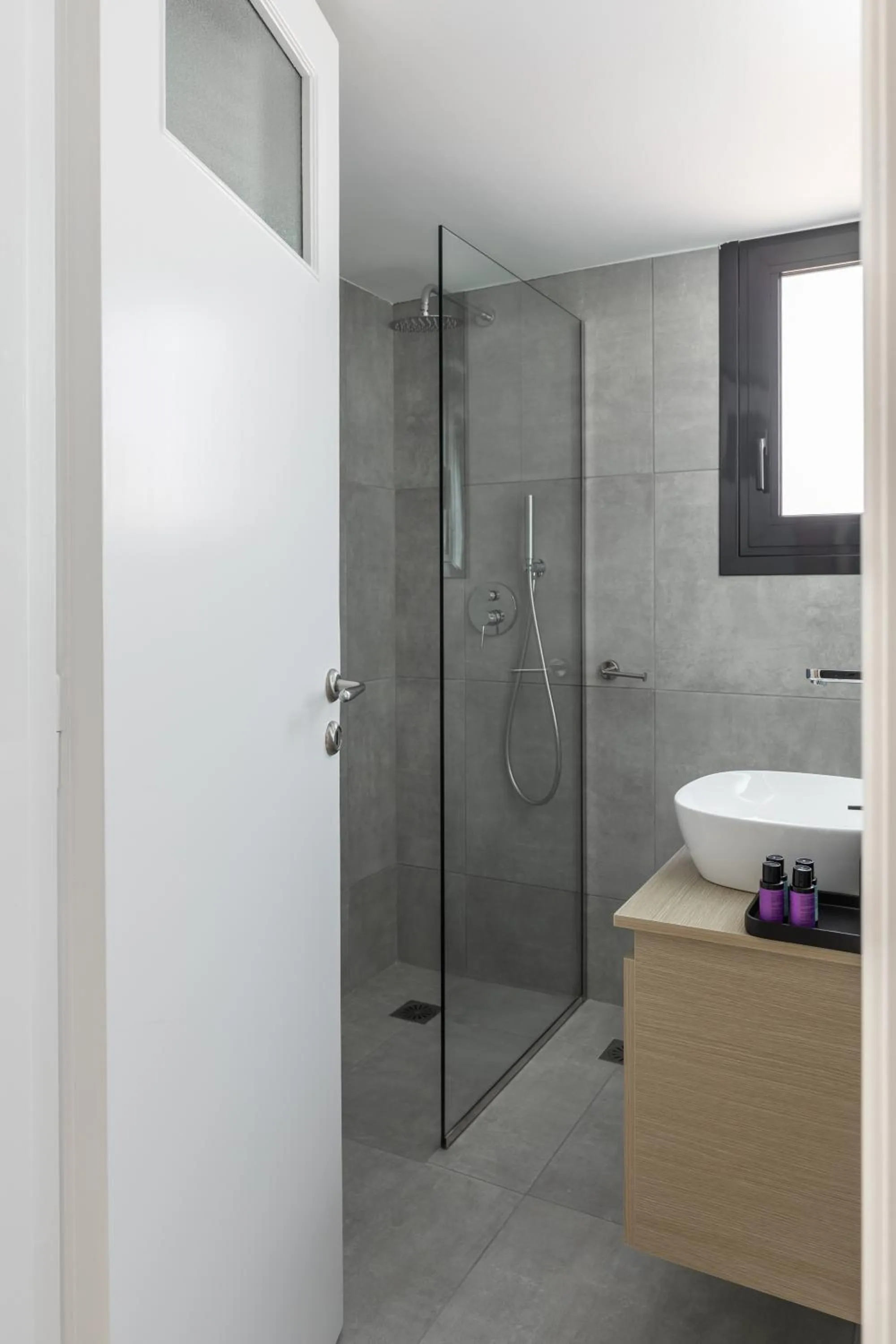 Bathroom in Elliot Neapoli, Athens