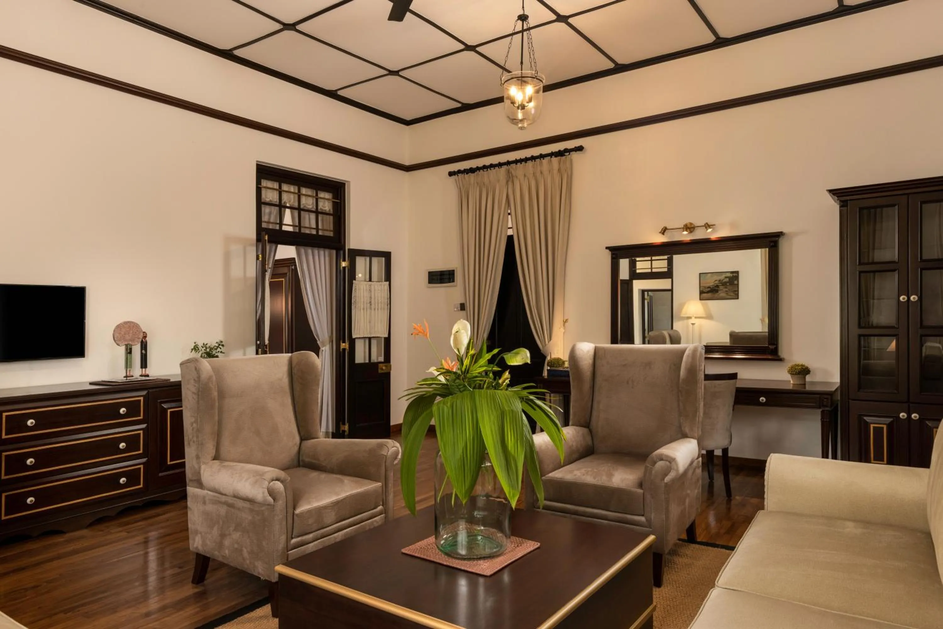 Communal lounge/ TV room in The Grand Walawwa