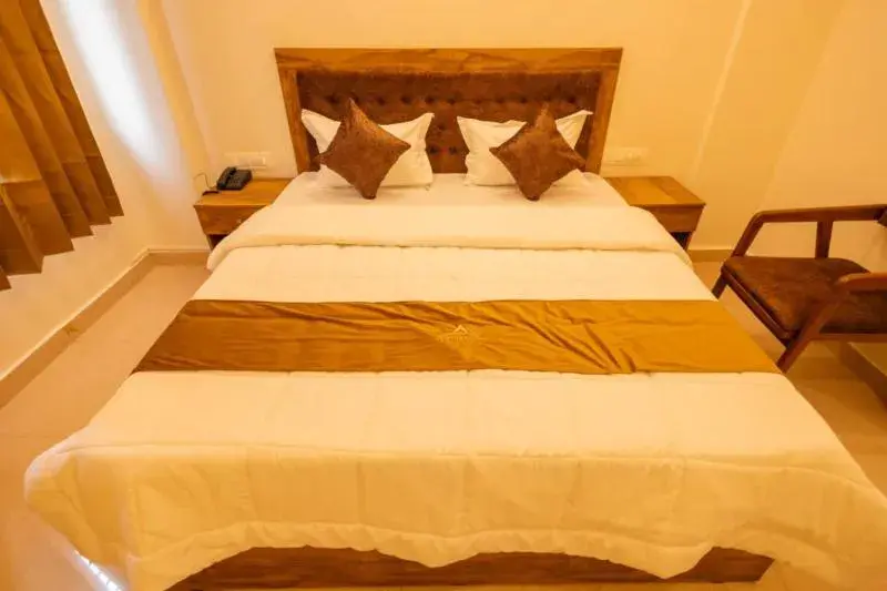 Bed in Uptown Suites Bed in Uptown Suites