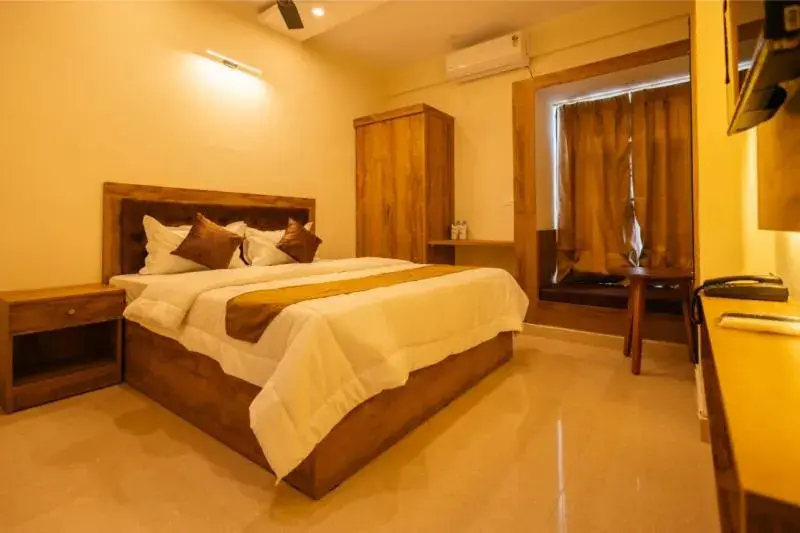 Bedroom, Bed in Uptown Suites Bedroom, Bed in Uptown Suites