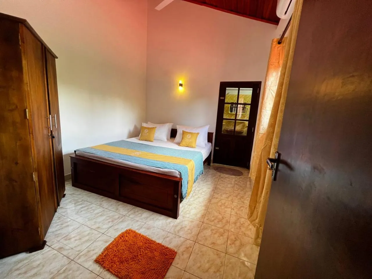 Bed in Urban Galle Villa