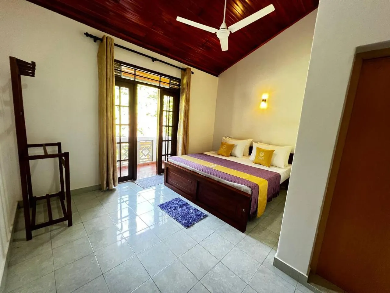 Bed in Urban Galle Villa